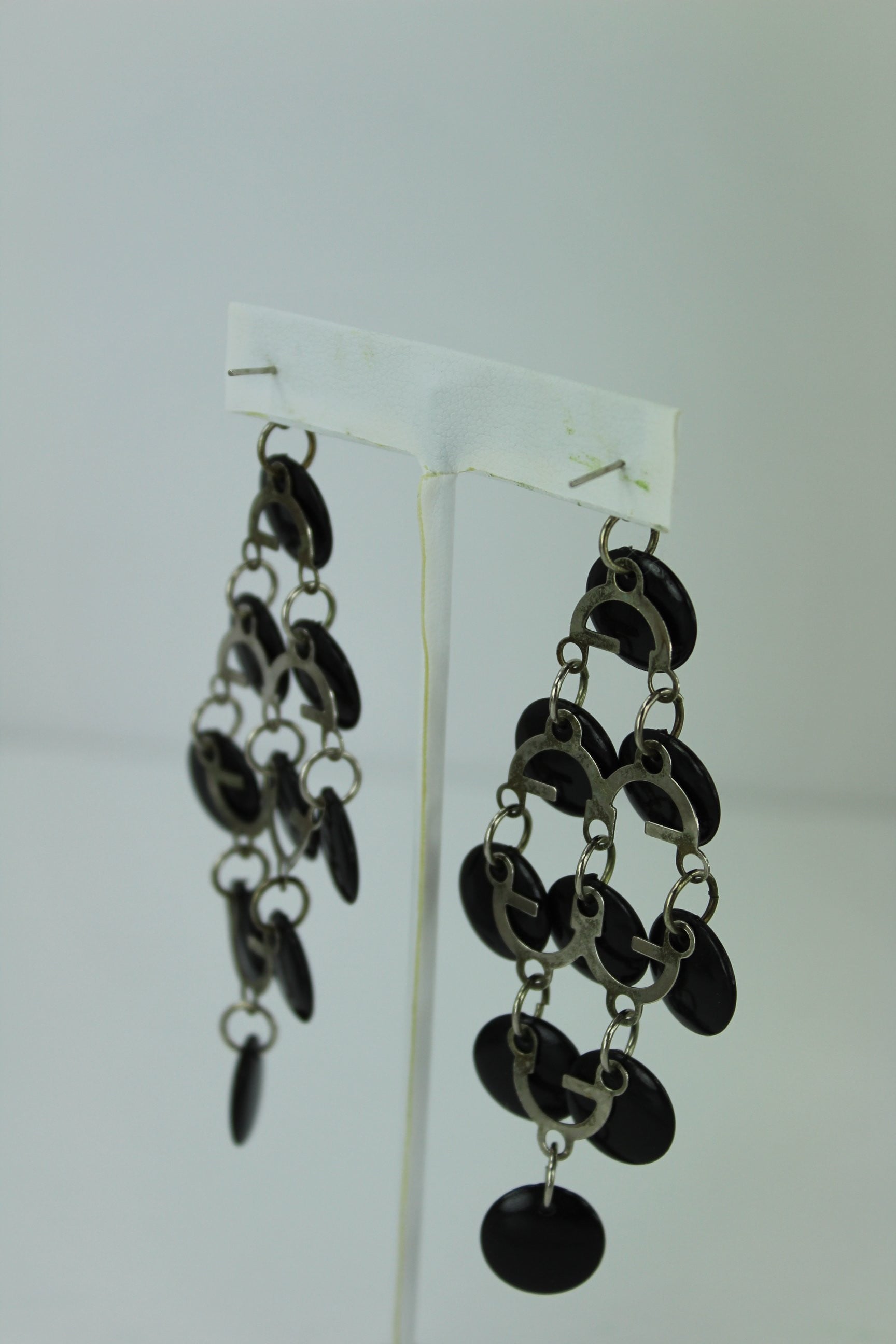 Long 4" Chandelier Earrings Post Black Discs Silver Tone Rings Fantastic Look collectible