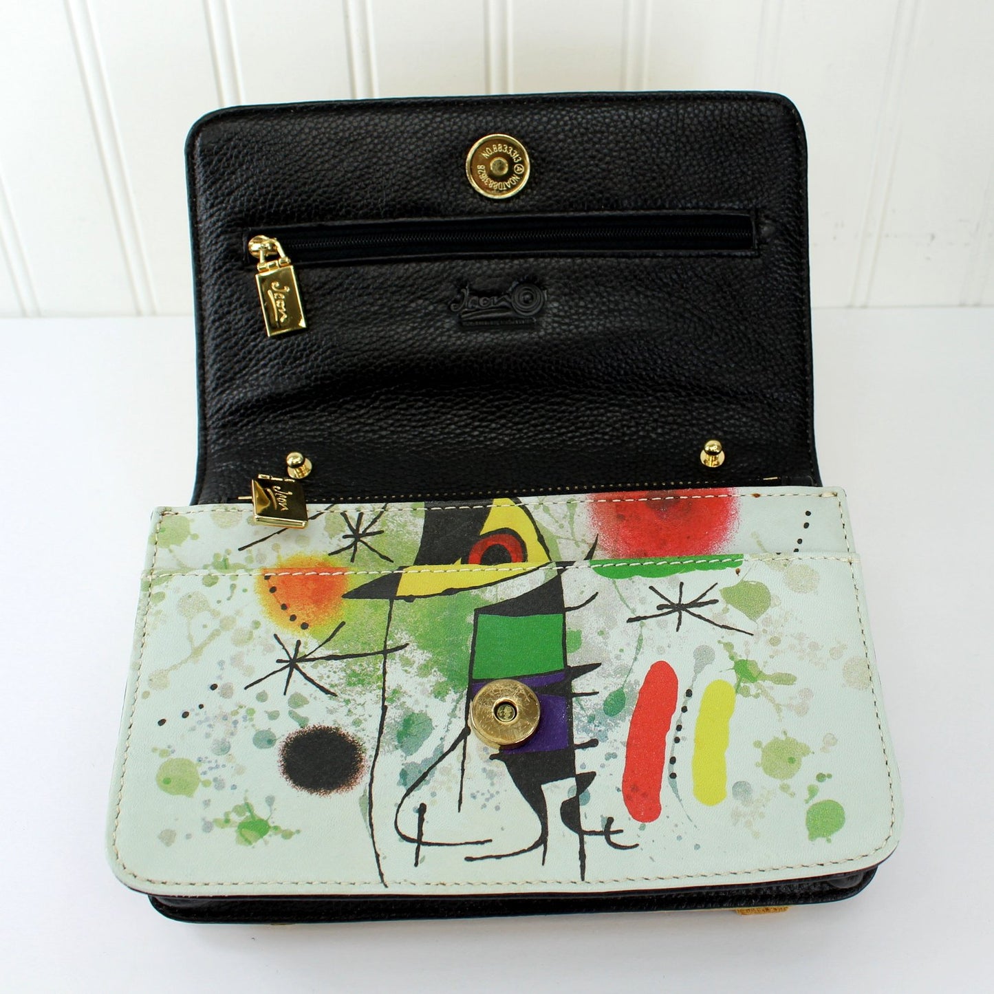 Icon Los Angeles Clutch Purse Miro Singing Fish Design New Unused view of bautiful leather and detail of bag
