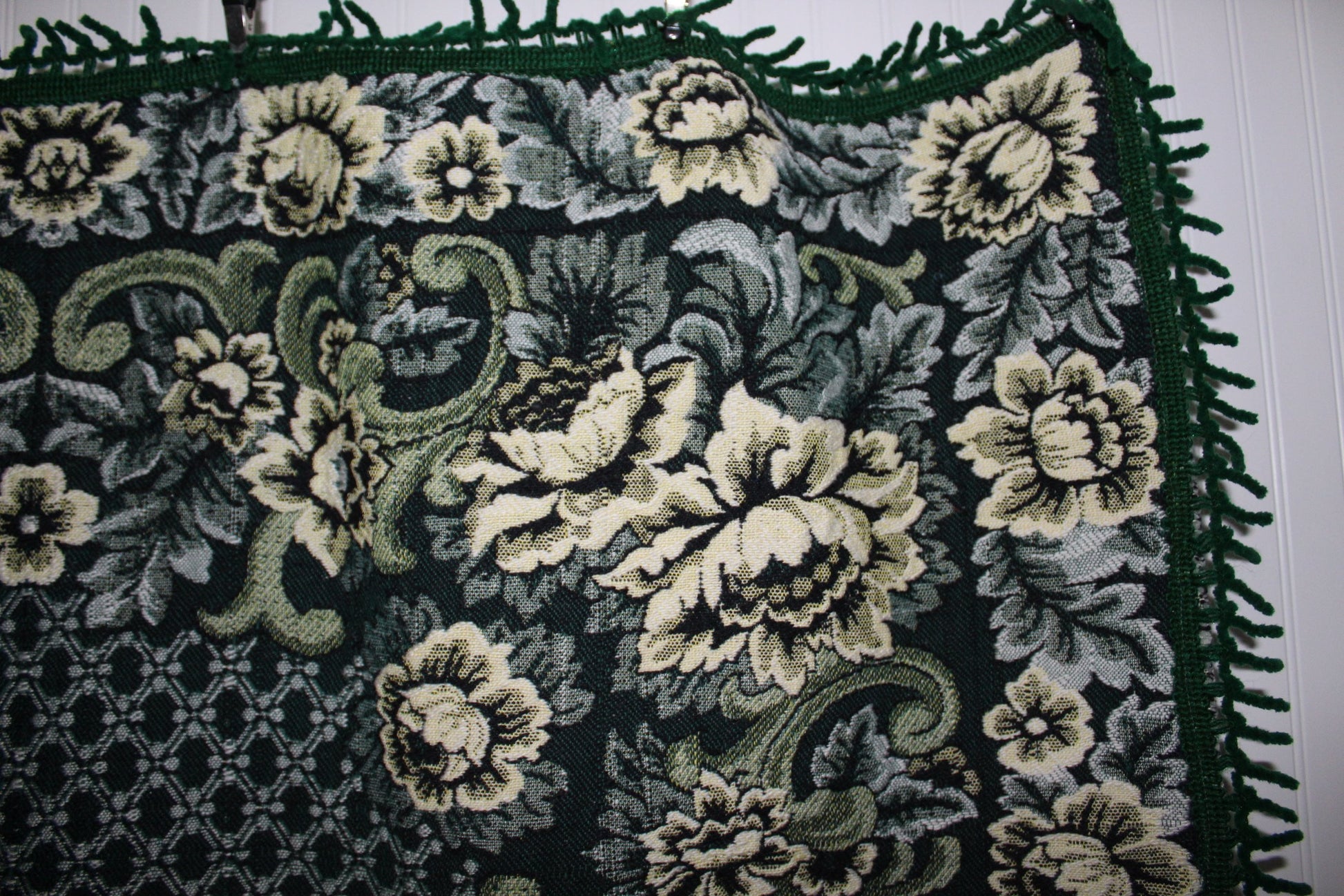 Tapestry Travel Rug Blanket Heavy Green Jacquard Chenille Fringe unusual