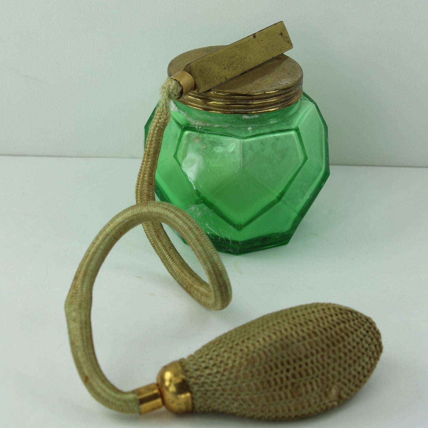 Extremely Rare Antique 1930s Volupte Spray Body Powder Atomizer Green Glass Powder Filled puffer ball included