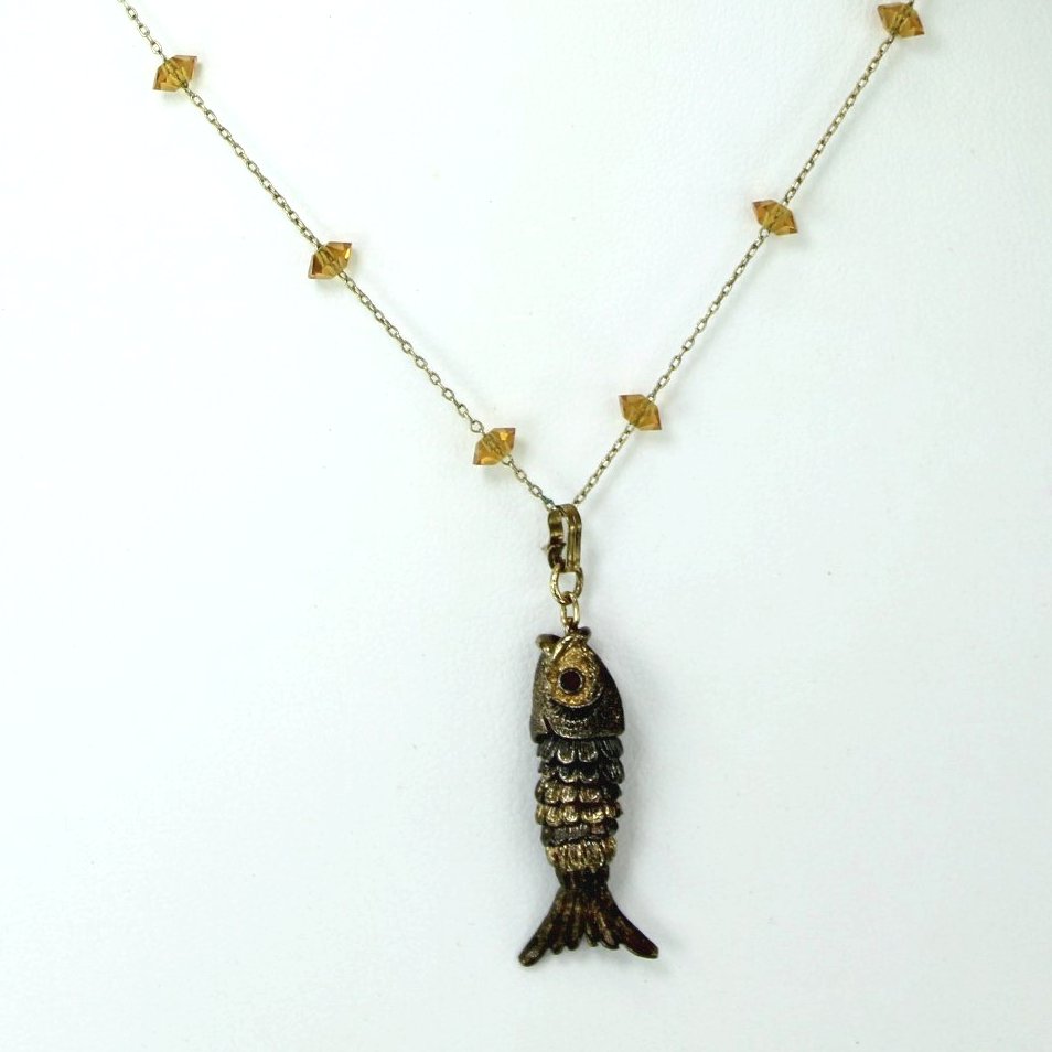 Stunning Necklace Monet Articulated Fish Amber Crystal Chain closer view fish on chain