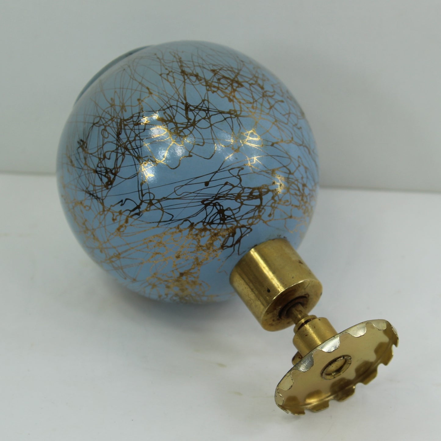Vintage  Round Powder Blue Glass Atomizer Push Type Top Gilt Squiggles showy nice perfume bottle vintage