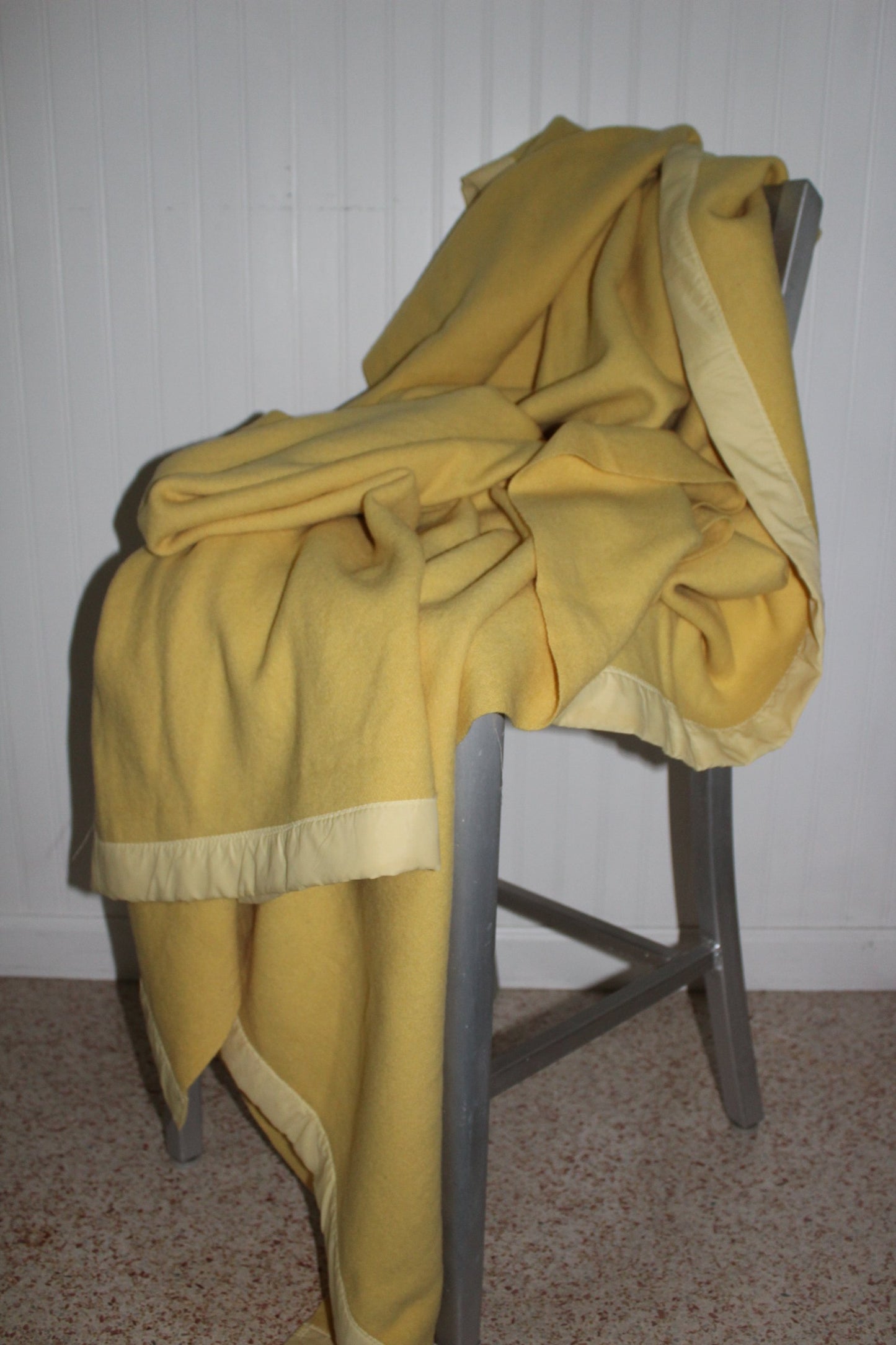 Vintage Wool Blanket Yellow Vintage 72" X 81" Unusually Nice Weave sunshine