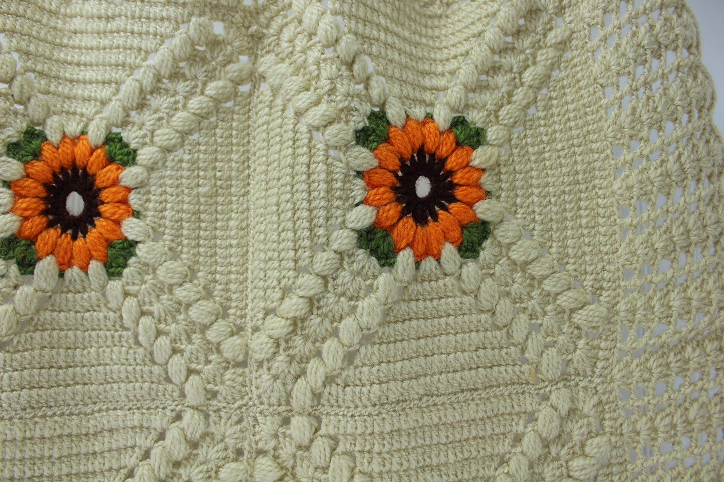 Heavy Crochet Coverlet Bedspread Sunflowers on Natural Diamond PatternDimensional Flowers Hand Made Large  collectible