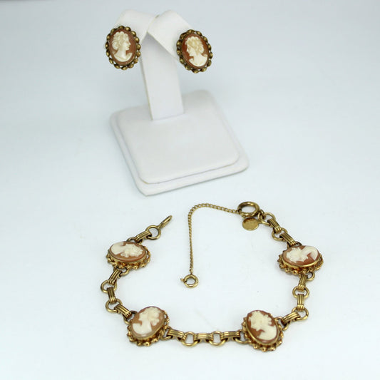 Matching Set CC Curtman Link Cameo Bracelet Earrings 1950s Uncas