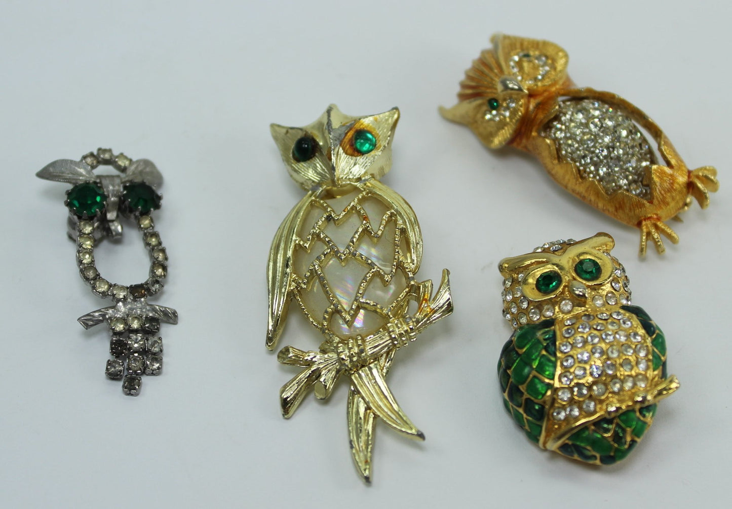 OWLS Jewelry Lot 8 Pieces Necklace Pins Earrings Vintage Crystals Pink Jelly B MOP Wearables green crystals