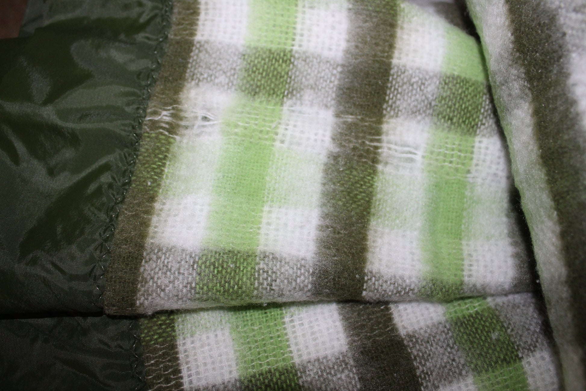 North Star Chatham Acrylic Blanket Green White Plaid Unused fluffy nap