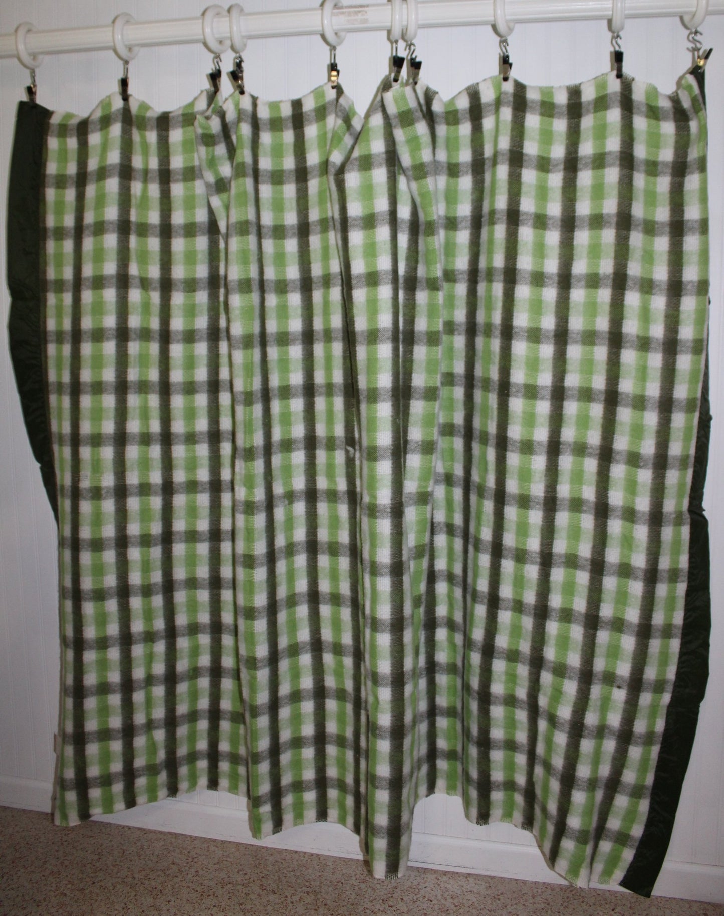 North Star Chatham Acrylic Blanket Green White Plaid Unused rare colors