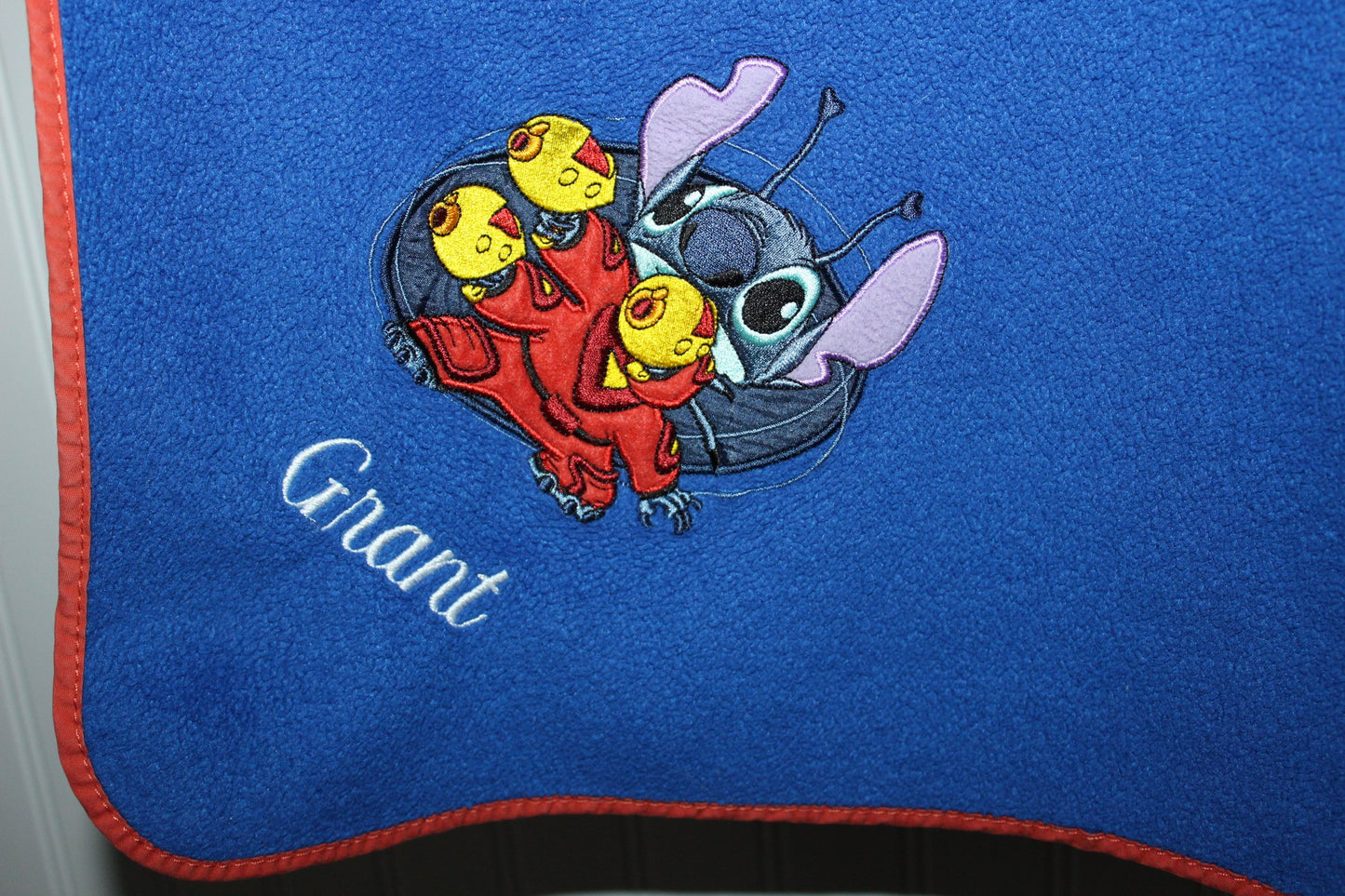 Disney Store 2 Throw Blankets Pooh Lilo Stitch 1 Monogram "Grant" blue
