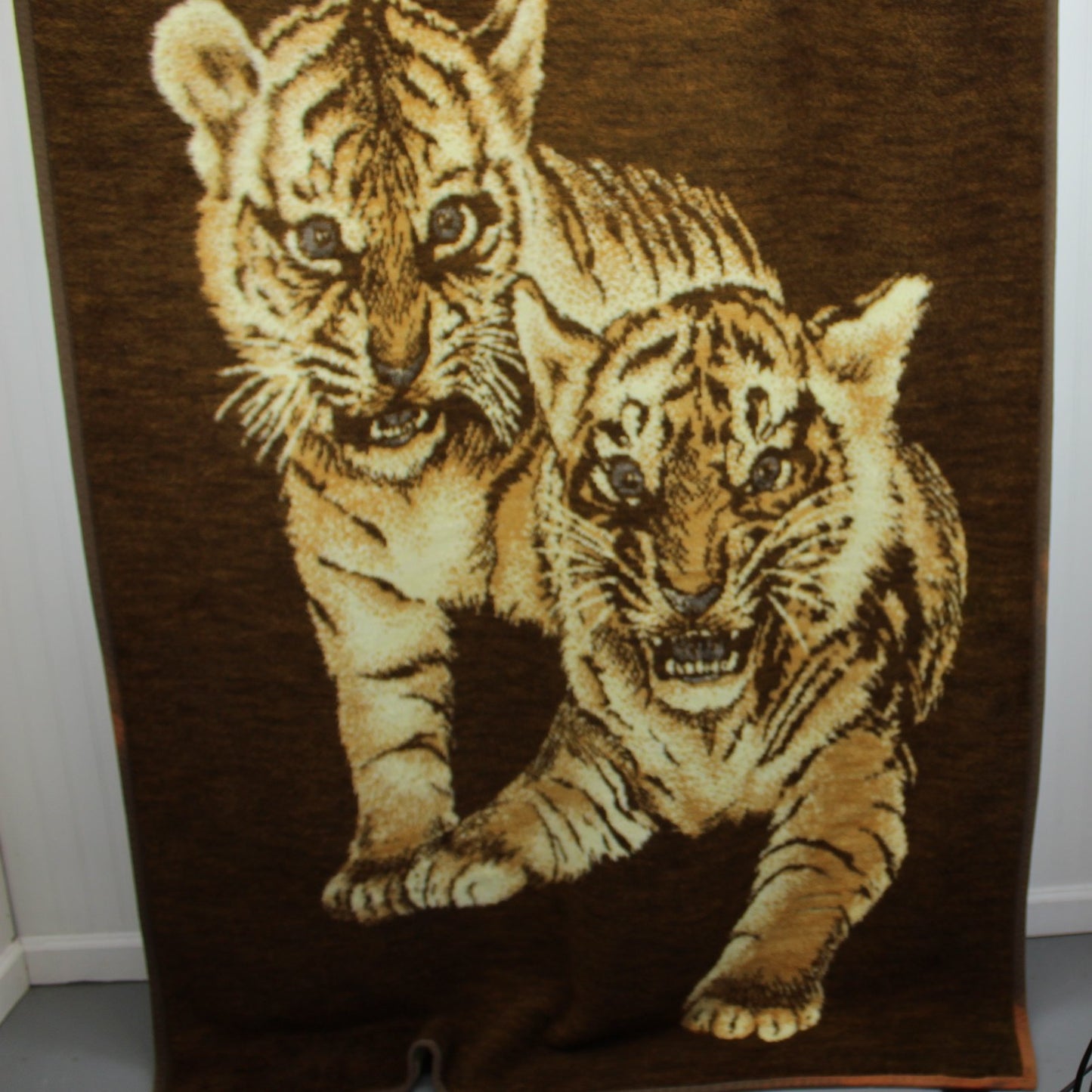 Ibena Blanket Tiger Cubs Reversible Dolan Plush 55" X 75"  W Germany Special