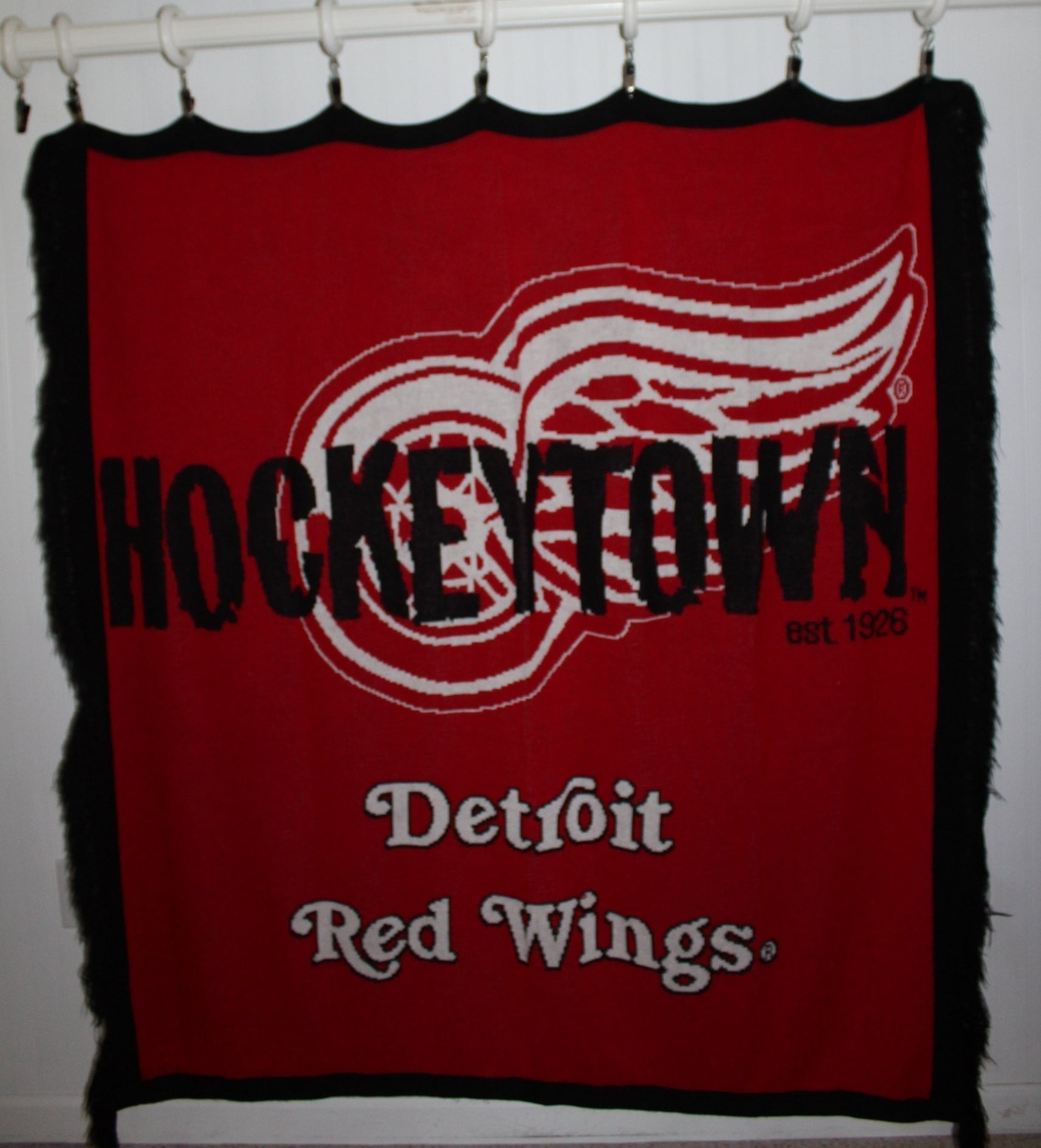 Detroit Red Wings Throw Blanket  Acrylic Knit Logo Sweater Weave hockey town