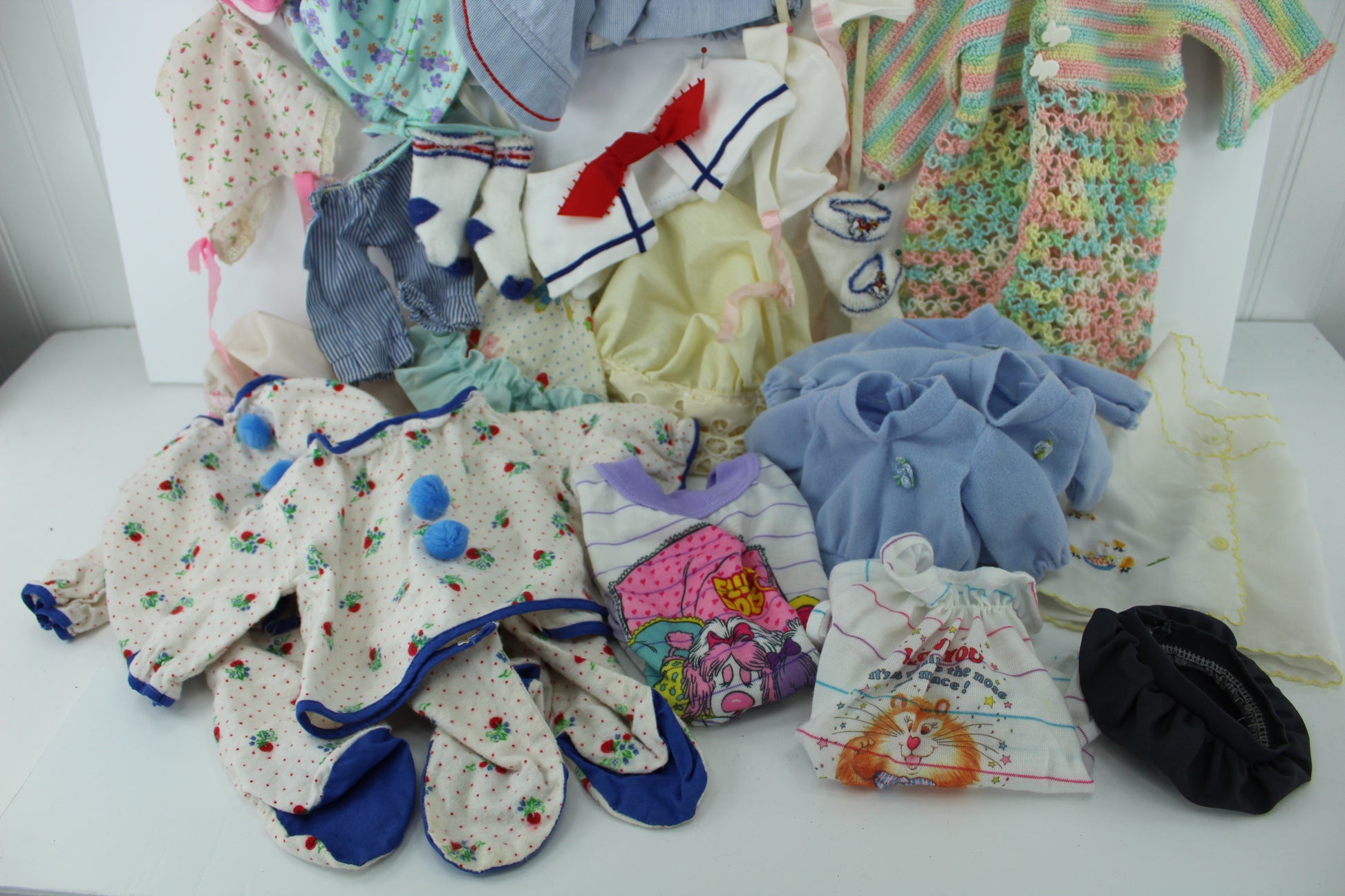 Vintage Lot Collection 42 Pieces Pairs Doll Clothes Shoes All Sizes Labels & Hand Made bonnets hats  