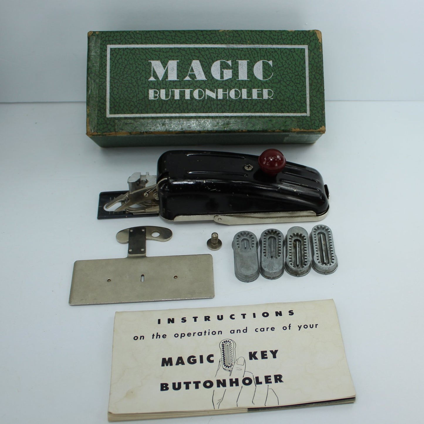Huge Lot Vintage Sewing Machine Attachments Bobbins Singer Simanco Greist Husqvarna magic buttonholer vintage
