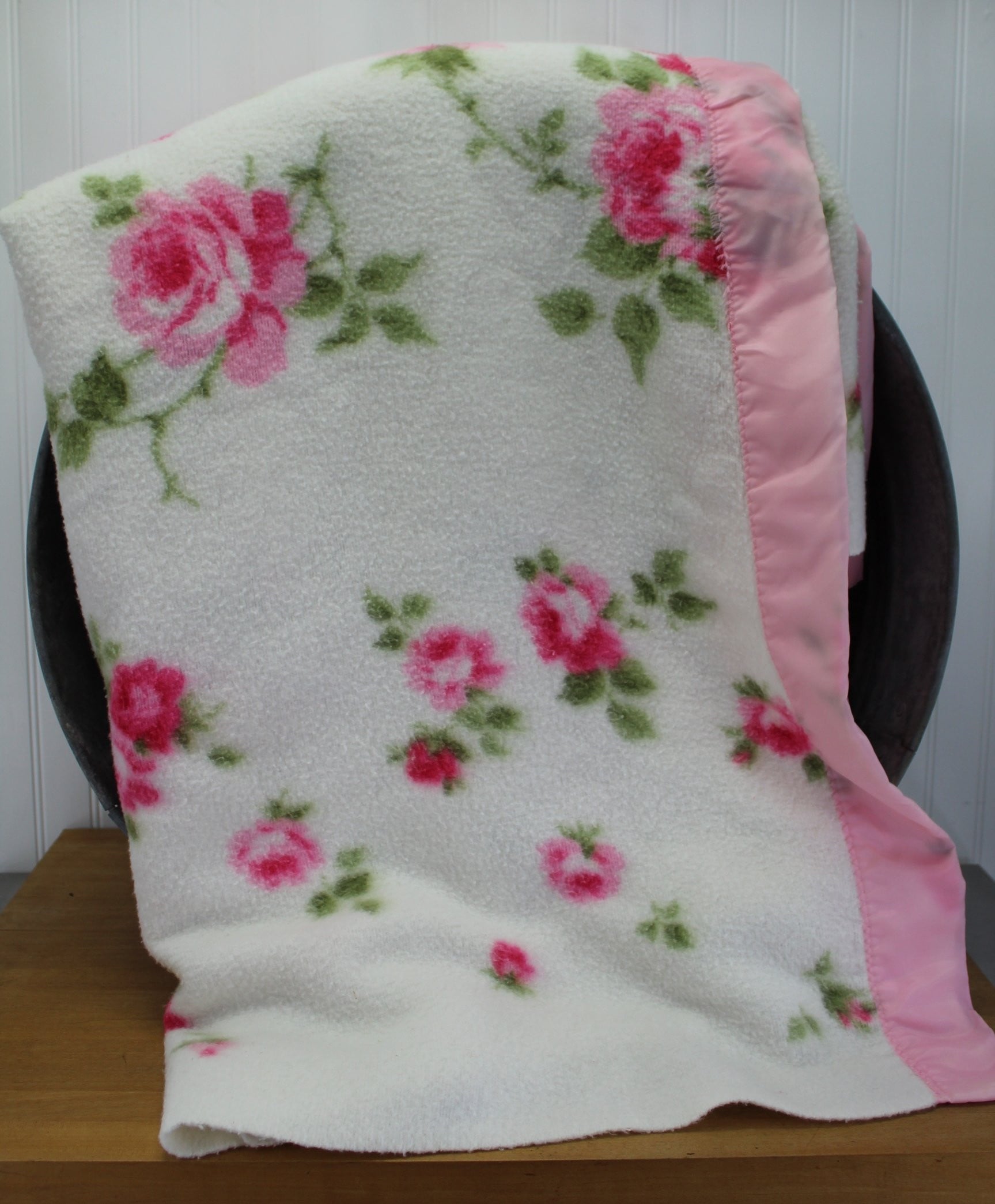 Unbranded Polyester Blend Blanket - White Pink Flowers Vintage Cabin Chic - 70" X 84" - Olde Kitchen & Home