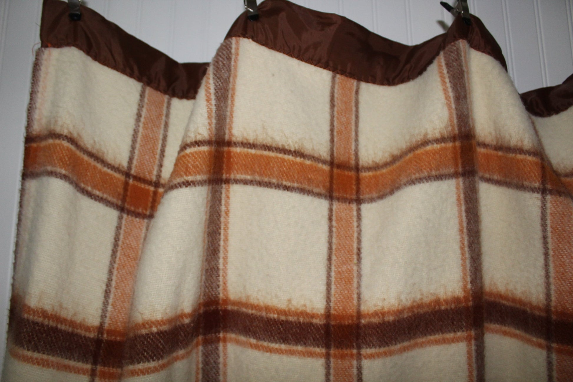 Acrylic Blend Blanket Vintage Brown Rust Plaid 72" X 84" good for layering
