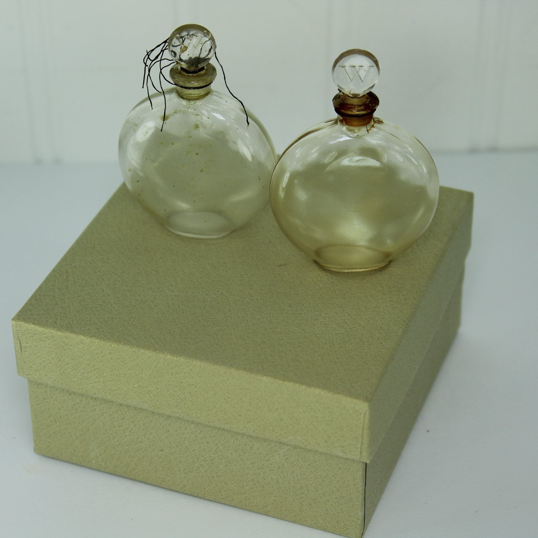 Worth Pair Perfume Bottles Miniatures 2 3/8 Vintage HP mark Pochet et