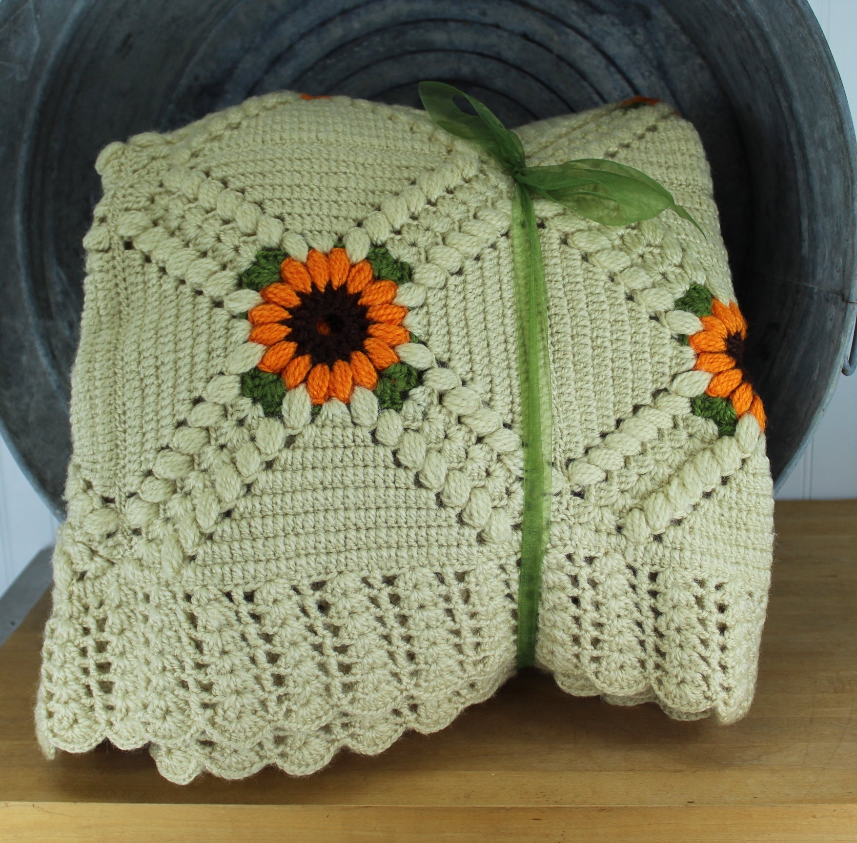 Hand Made Coverlet Bedspread Crochet Sunflowers Diamond Pattern 78" X 86"