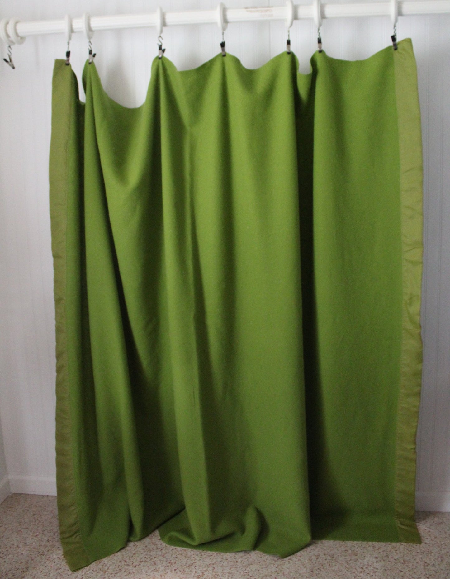 Blanket Nylon Binding J P Stevens Vintage Avocado Green 72" X 86" orig tag