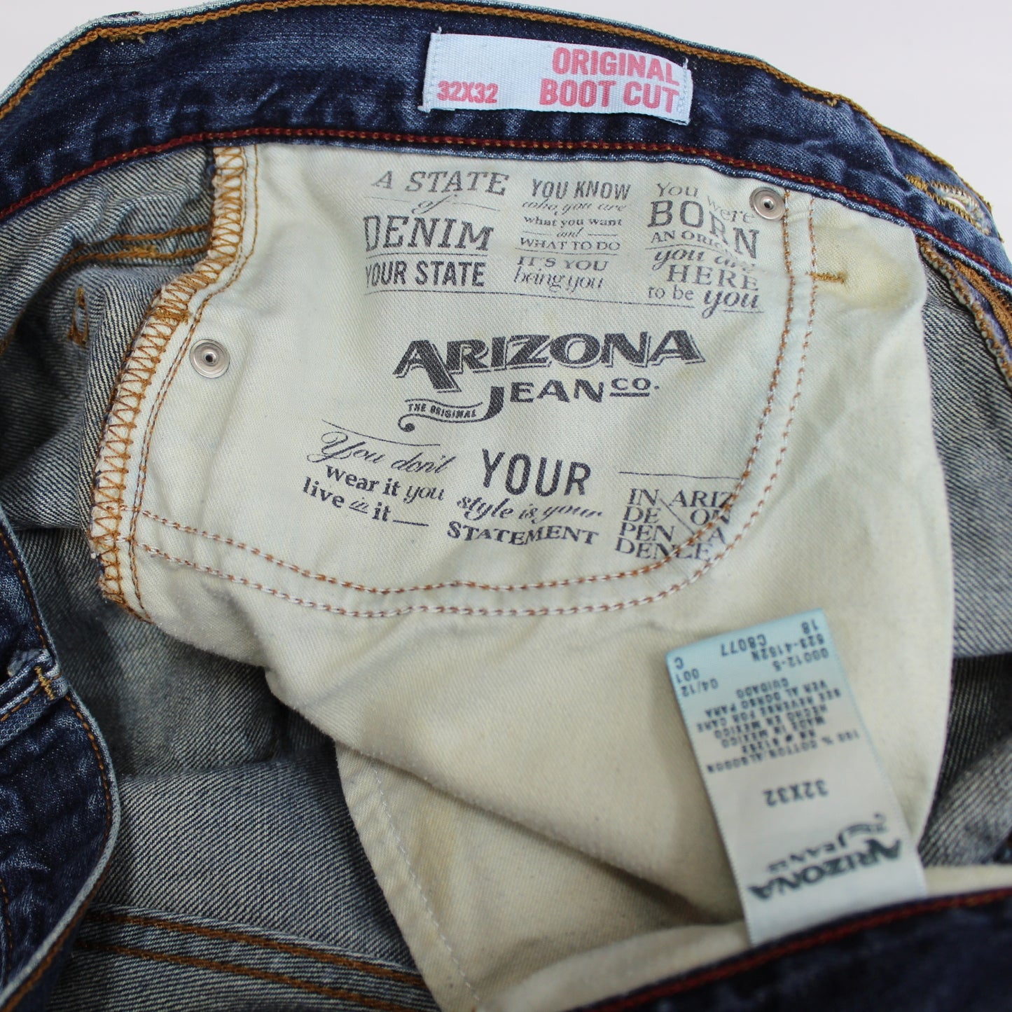 Arizona 100% Cotton Jeans Minor Distress 32X32 Orig Boot Cut orig size care tag