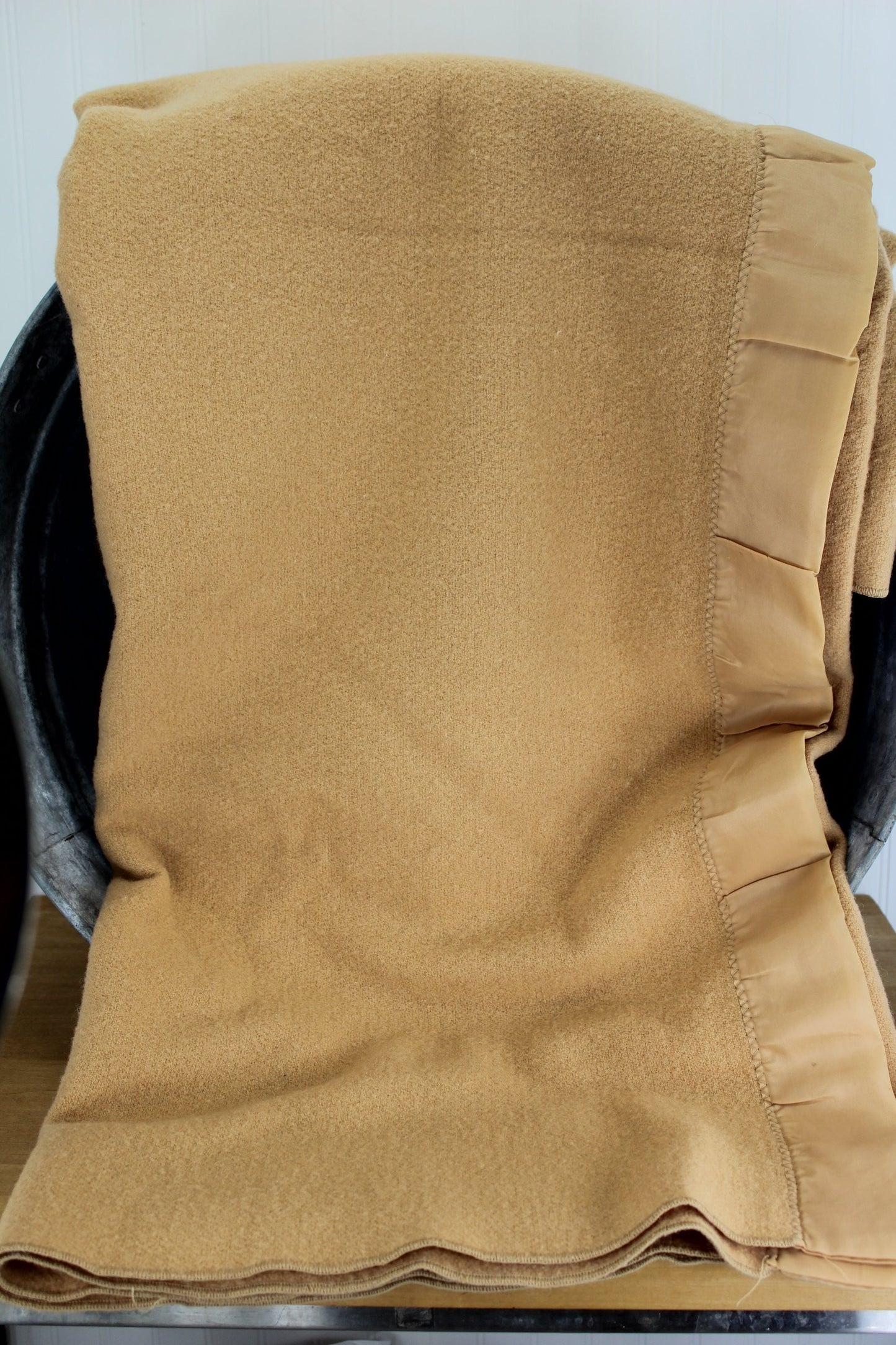 Faribo Washable Wool Blanket ~ Caramel Tan ~ 65" X 83" USA wide binding
