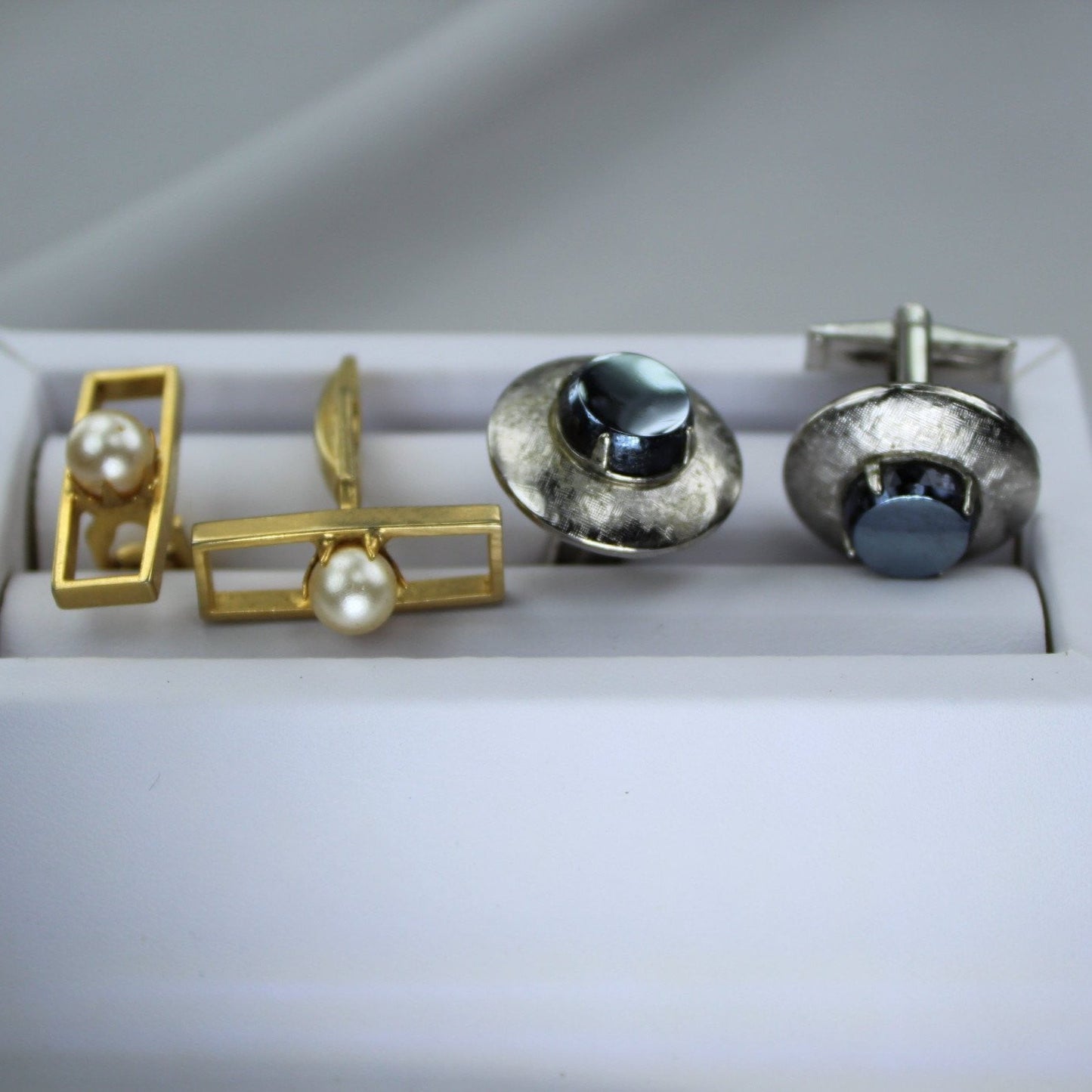 Vintage Cuff Links 2 pair Collection Goldtone Pearl Silver Black  rectangle