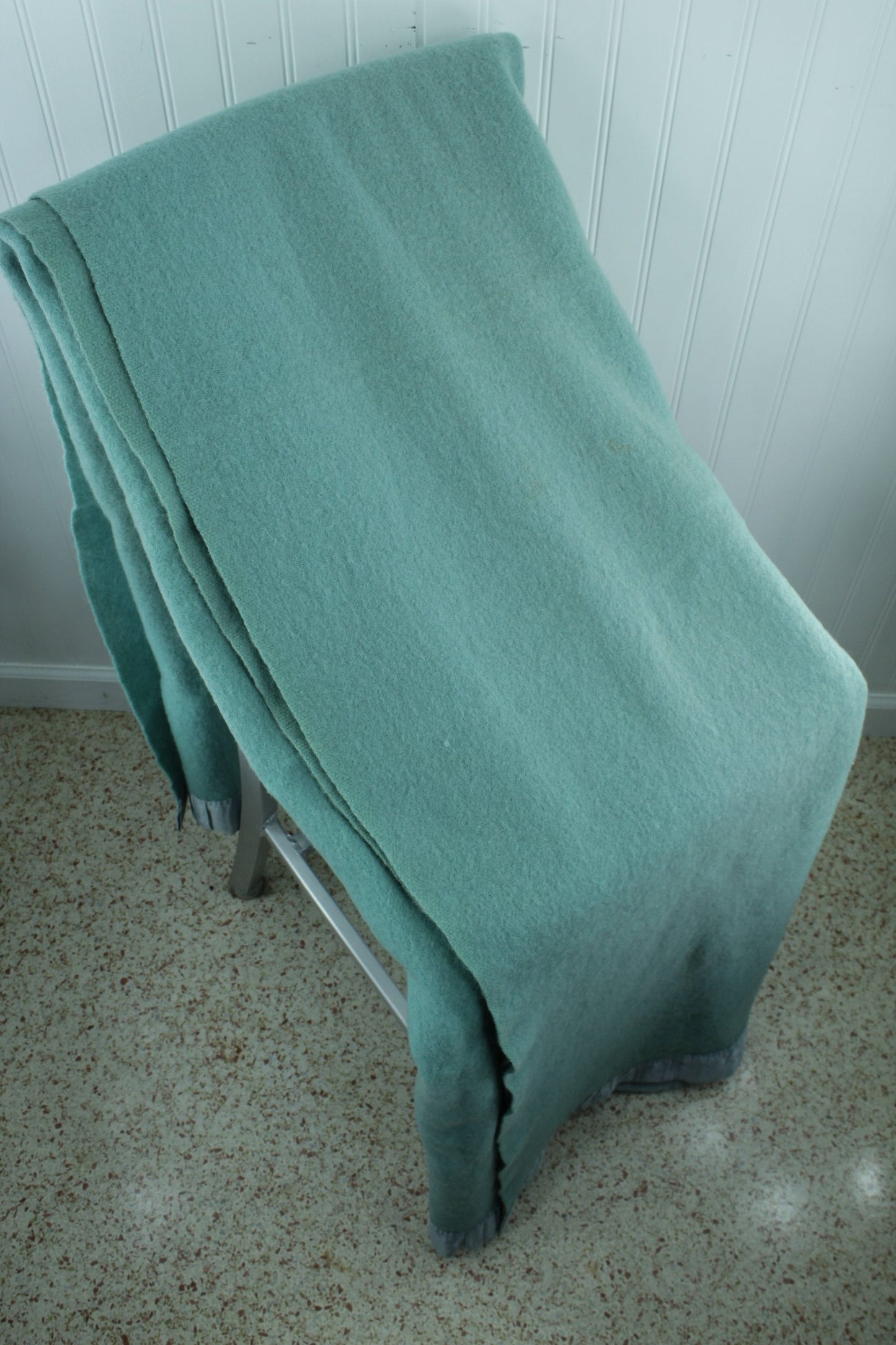 Vintage Wool Blanket Green Mid Century Wide Satin Binding 1950s