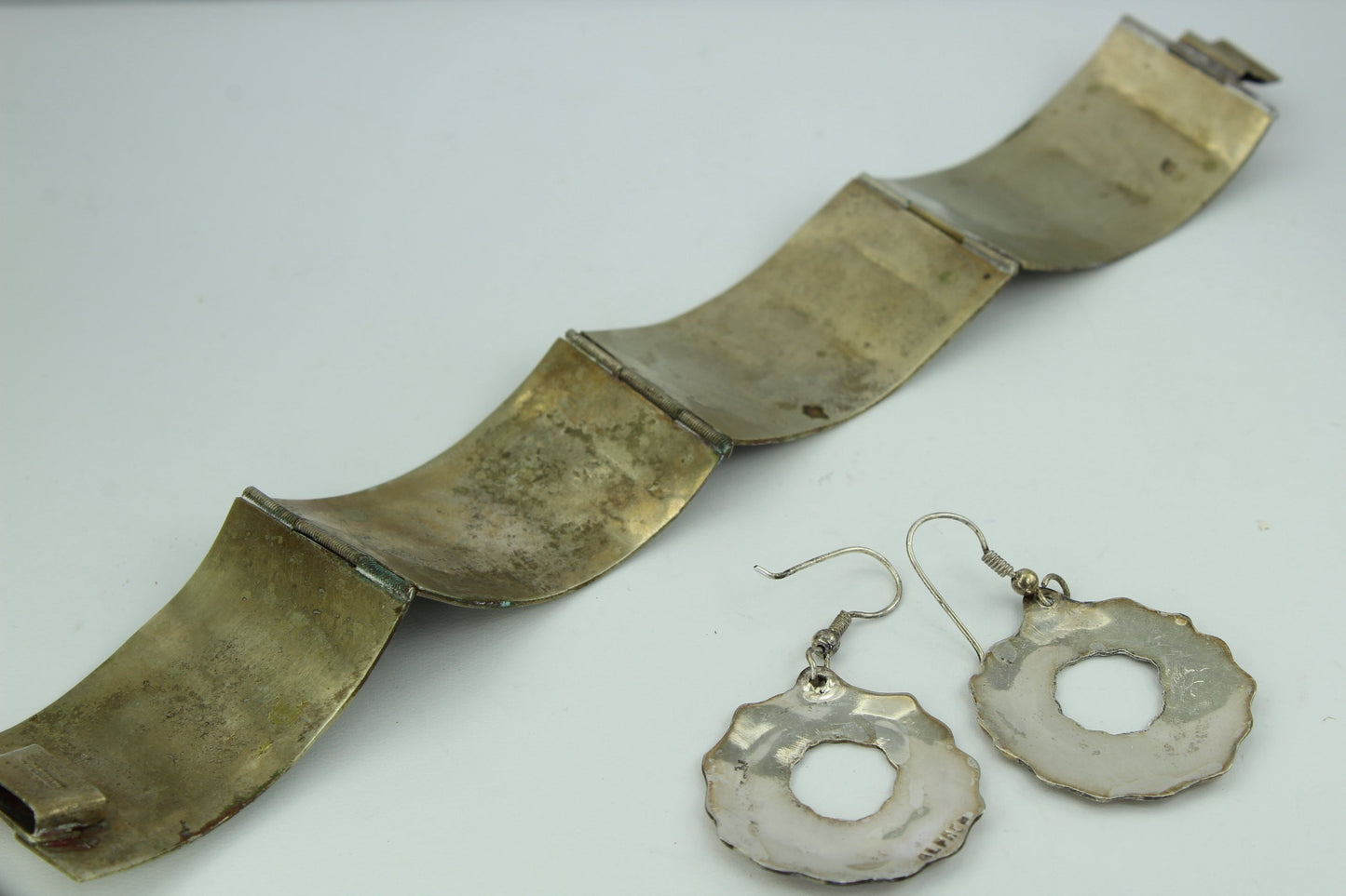 Lot Abalone Alpaca Vintage Link Bracelet Dangle Wire Pierced Earrings colorful shell