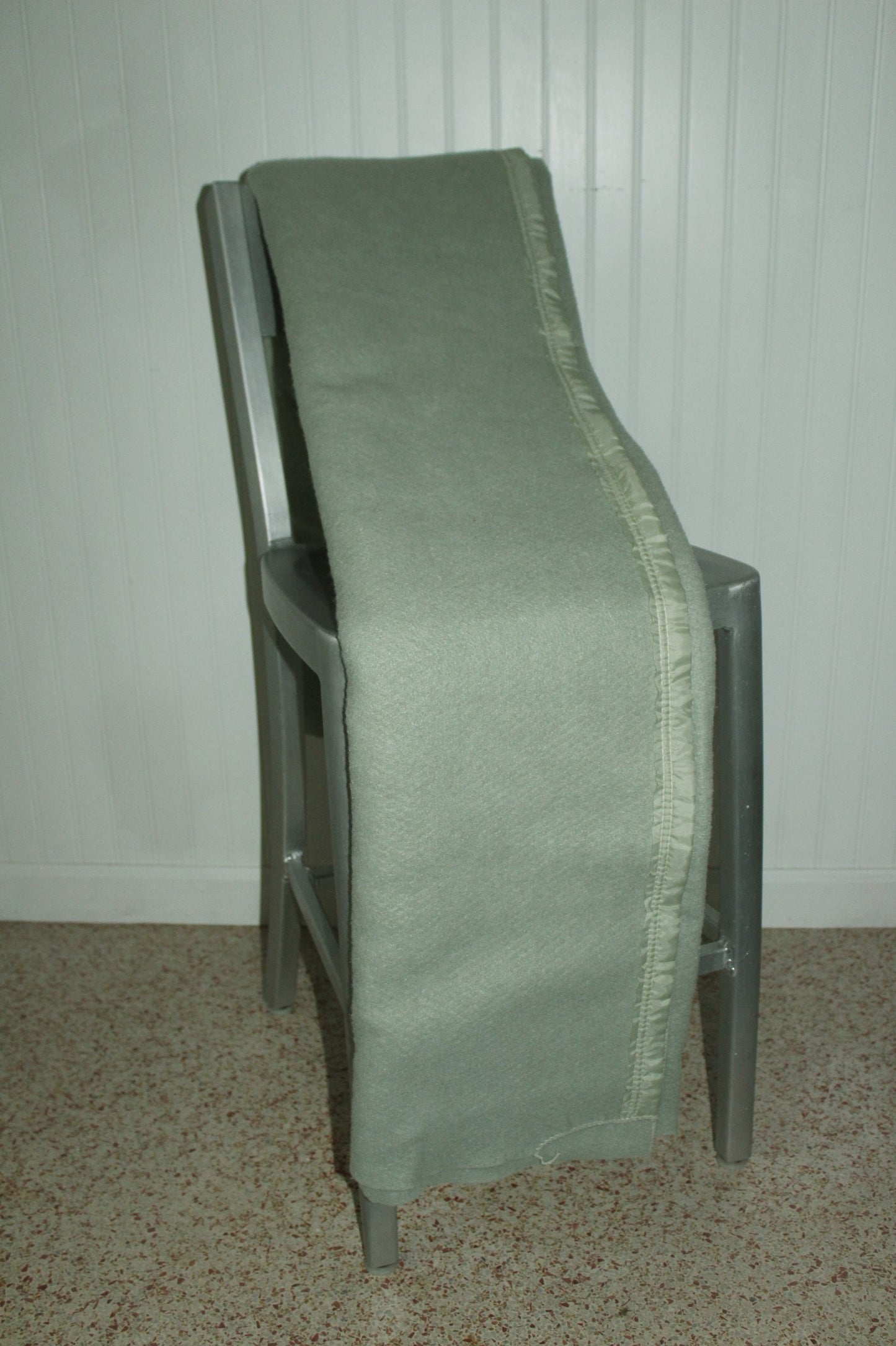 Polyester Sheet Blanket Mossy Green  69" X 90 all Year Use all season