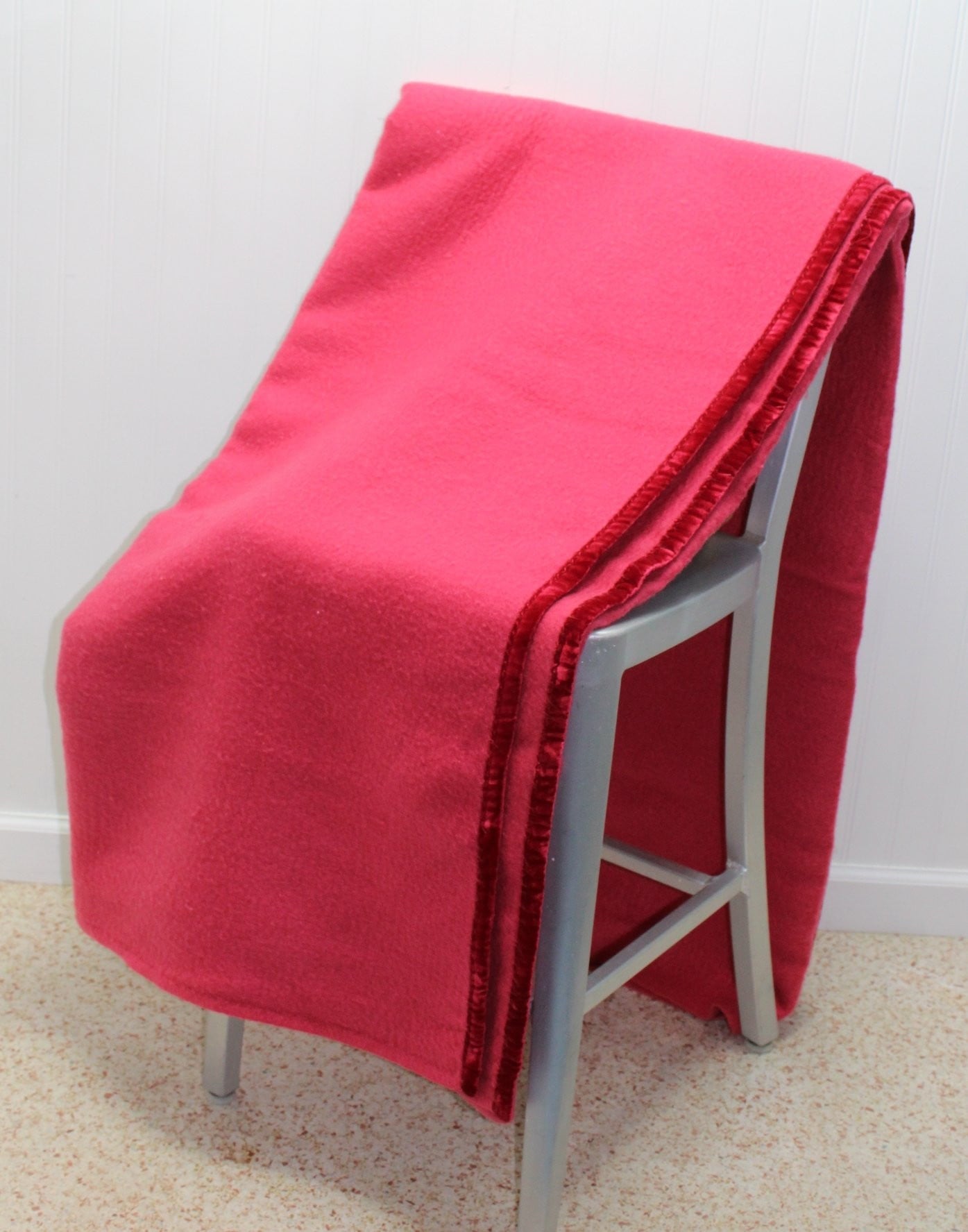 Vintage Blanket Rose Acrylic-Poly blend with Matching Velveteen Binding 78" X 86" Washable layering blanket
