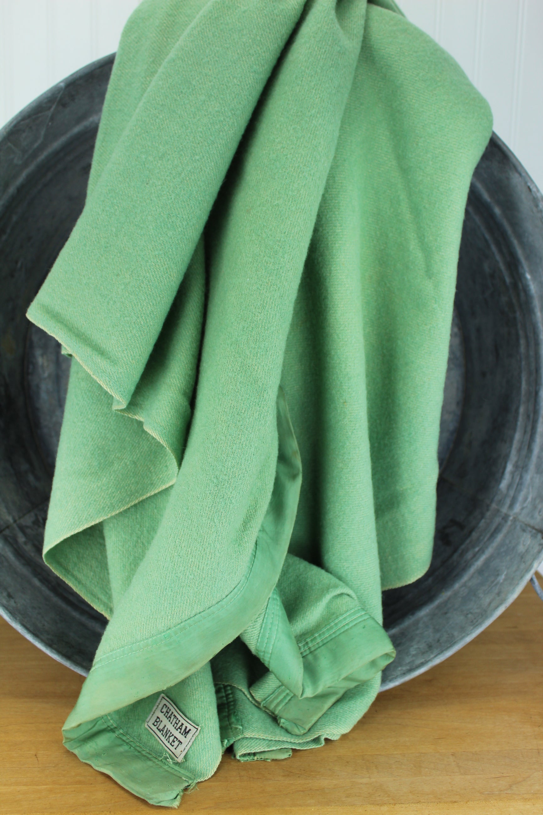 Chatham Wool Blanket - 1940s 50s - Green Soft Nice Weave - 66" X 79" spsring medium green