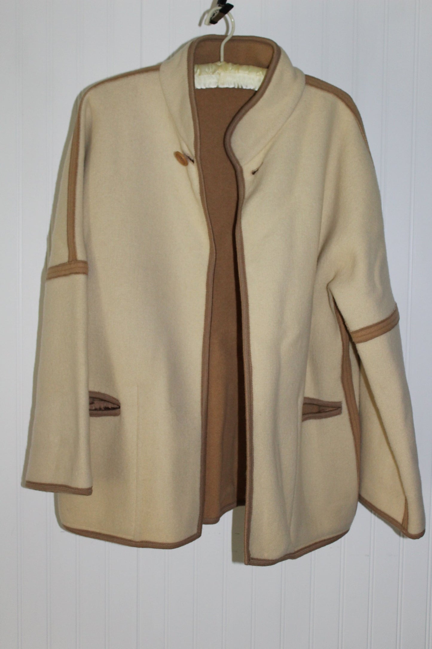 Cuddlecoat Turnaround Jacket Reversible Wool Cream Tan Medium Fits like Large