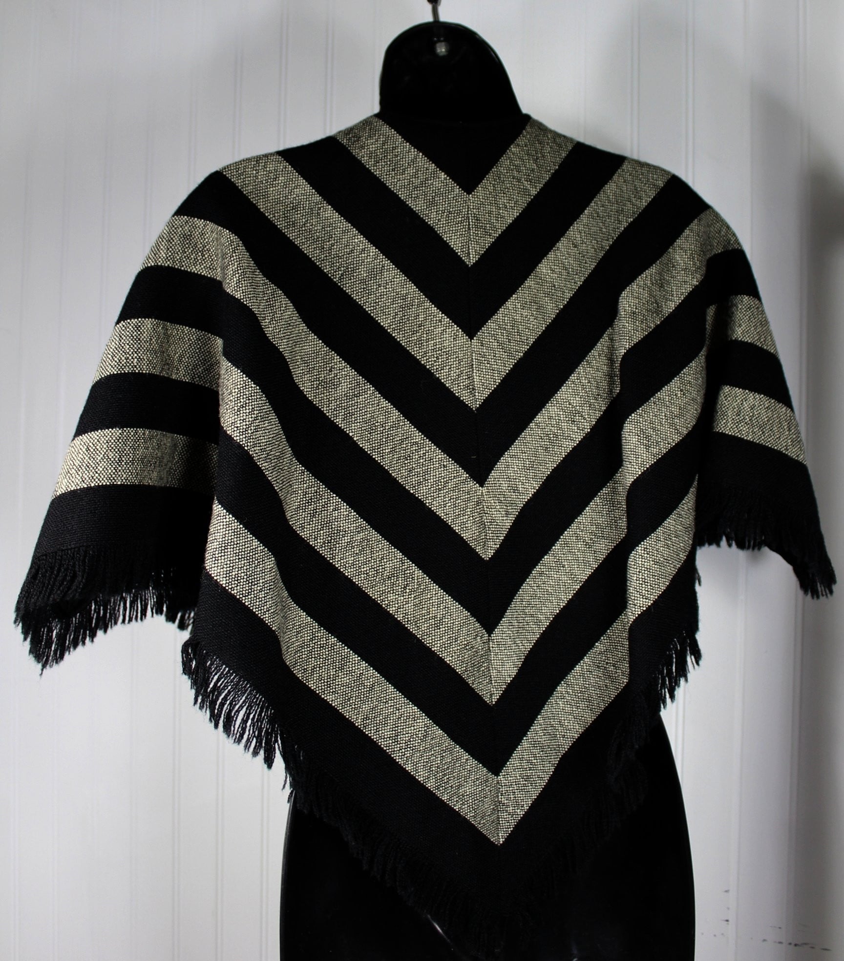 Hand Loom Wool Cape Matching Bag RIO GRANDE Santa Fe Loom & Leather Salt Pepper Stripe traditional