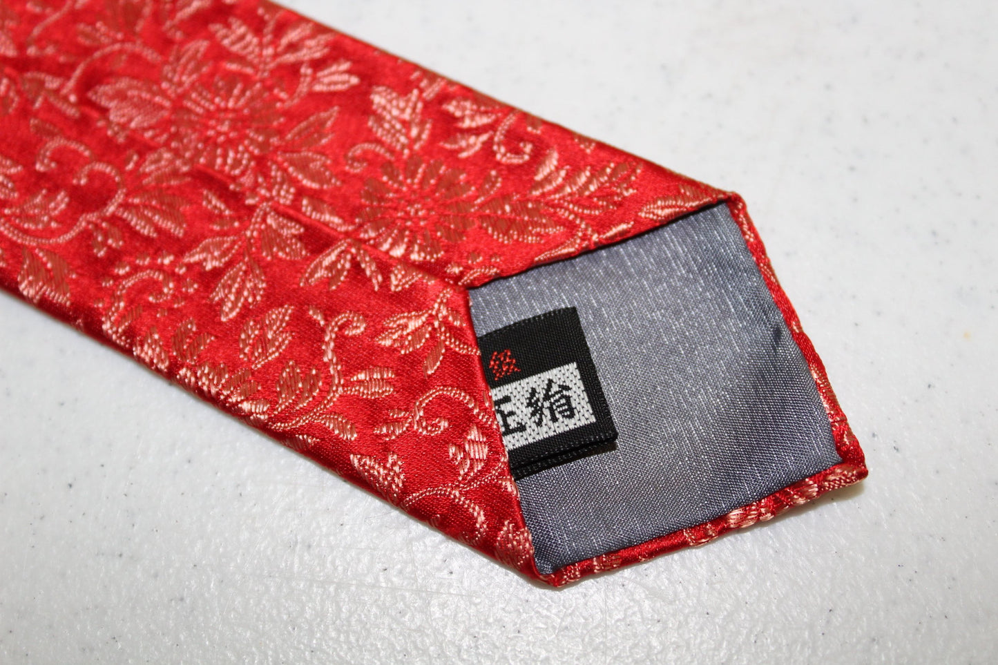 Vintage Skinny 2" Necktie Japan Silk Metallic Red Flowers tag tokyo