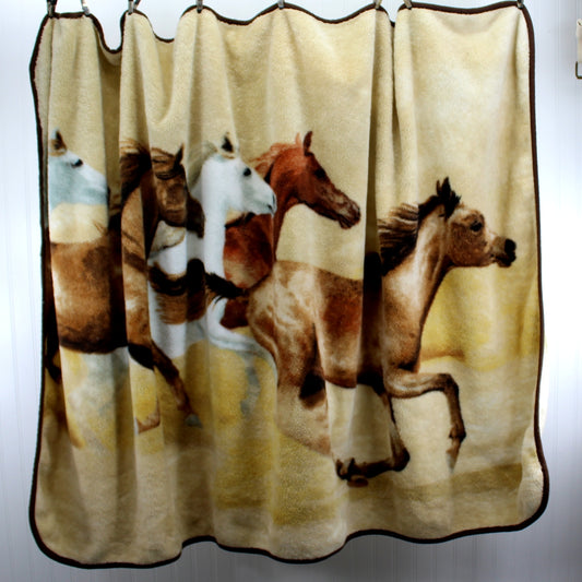 Southwest Design Wild Running Horses Polyester Plush Throw Blanket Used