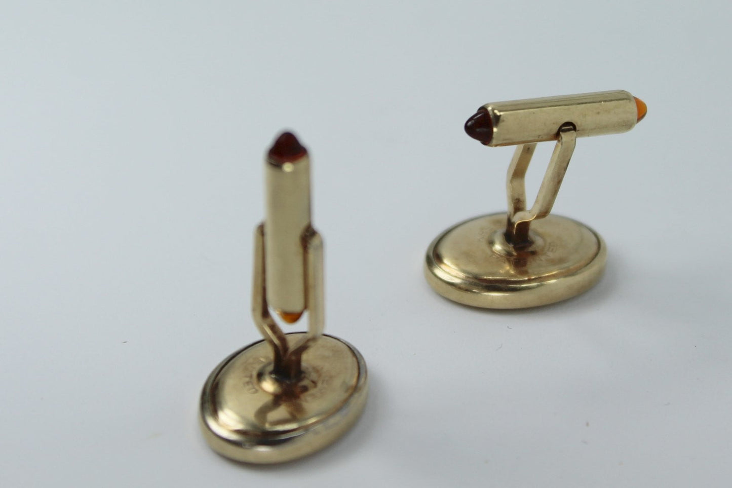 Vintage KREMENTZ Cuff Links Classic Etched Ovals Gold Tone Amber Toggles 1960s