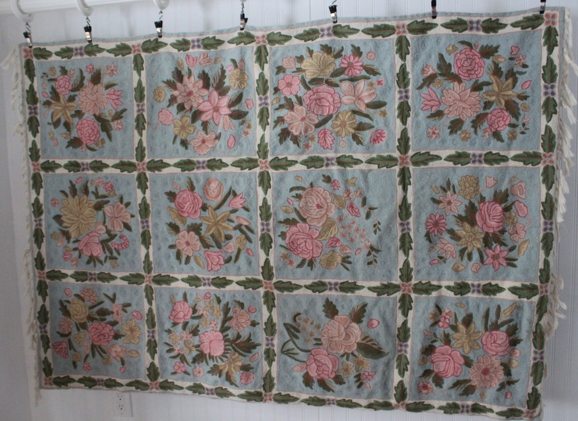 Pastel Floral Rug Large 47" X 68" Crewel Chainstitch Embroidered