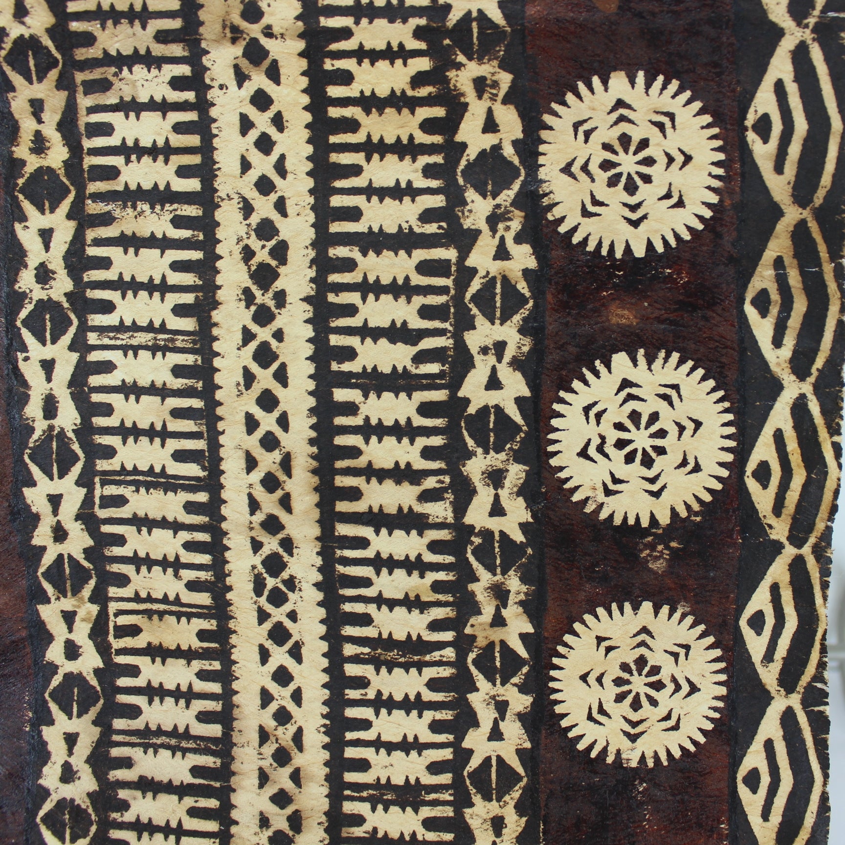 Vatulele Fiji Art Masi Tapa Barkcloth Rectangle 19"X 12" Wall Table Decor closeup tapa