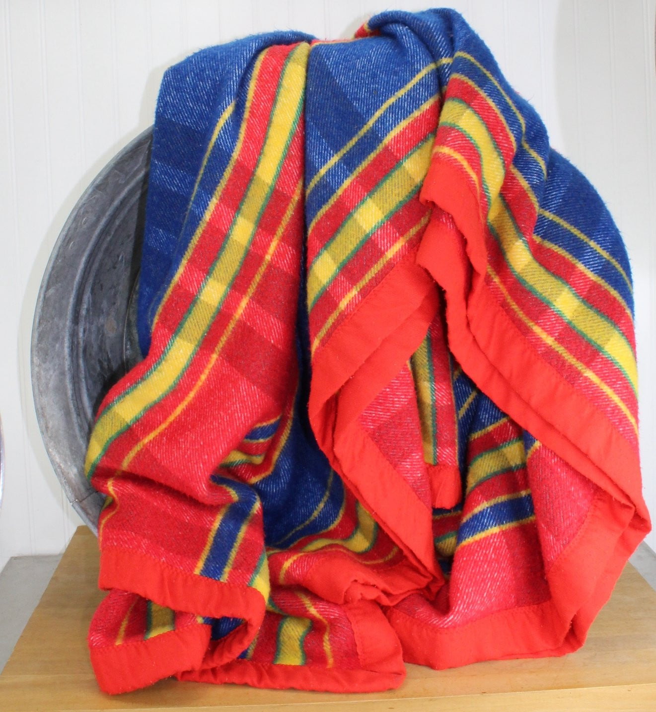 Unbranded Acrylic Blanket France - Primary Bright Colors Heavy Weight - 91" X 80" soft but warm good all season