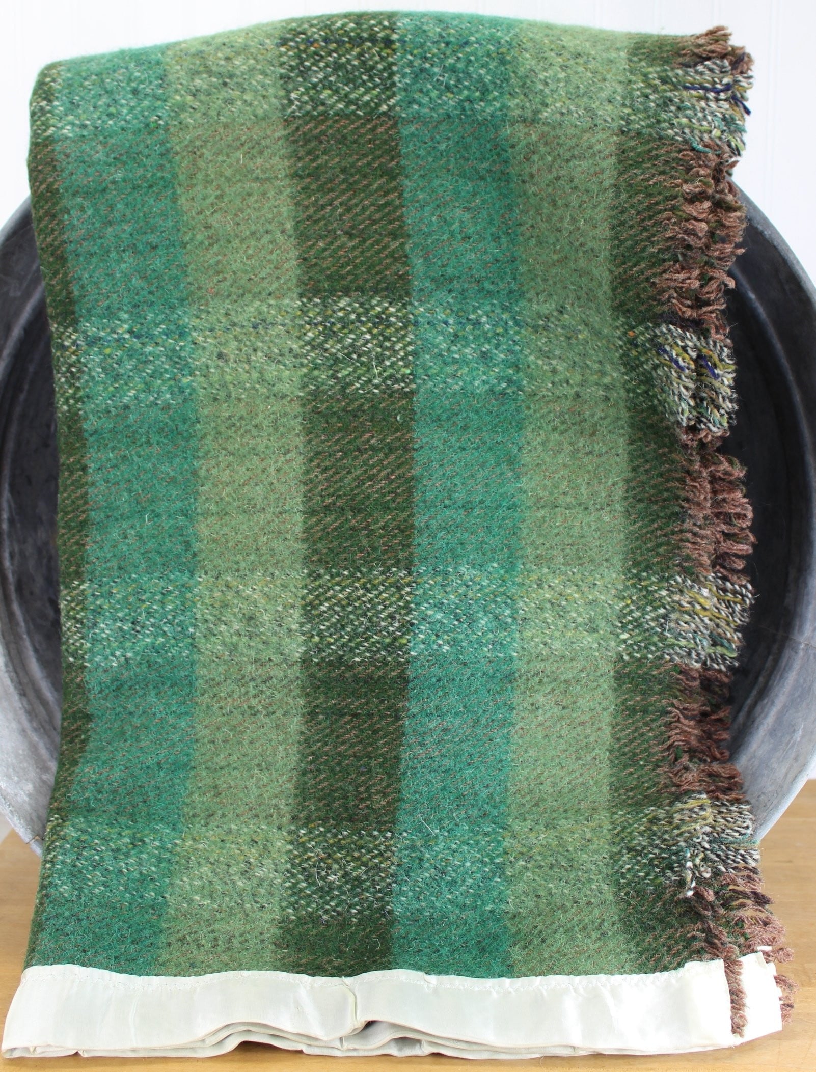Clan Royal Wool Throw Blanket Scotland - Gorgeous Heavy Weave Shades of Green Brown pale turquoise