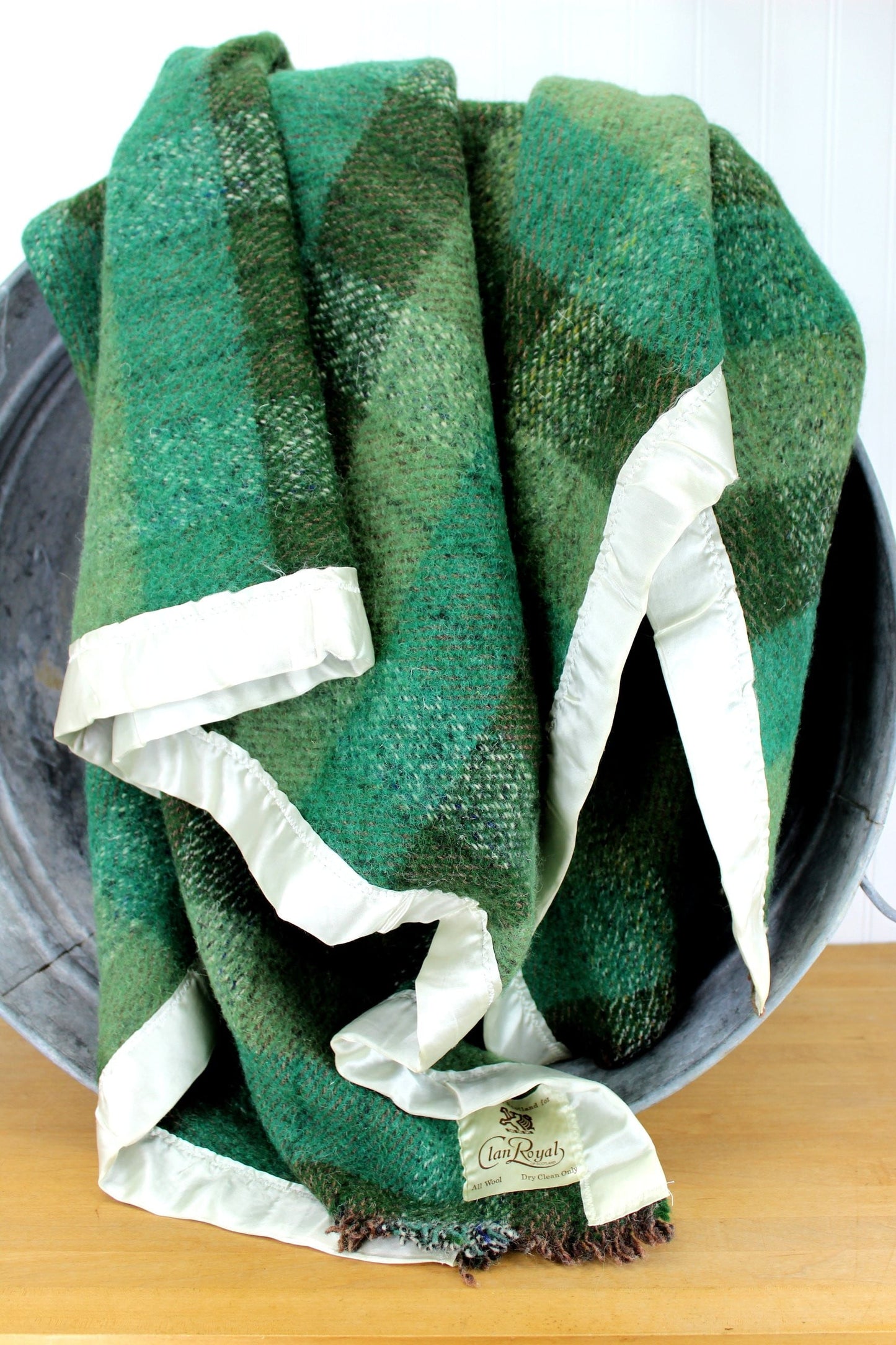 Clan Royal Wool Throw Blanket Scotland - Gorgeous Heavy Weave Shades of Green Brown sofa throw