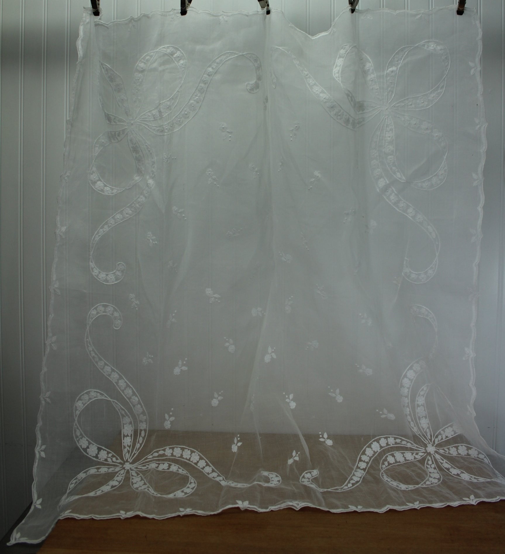 Elegant Small White Organdy Table Cloth - Outline Ribbons  Flower Applique design all corners
