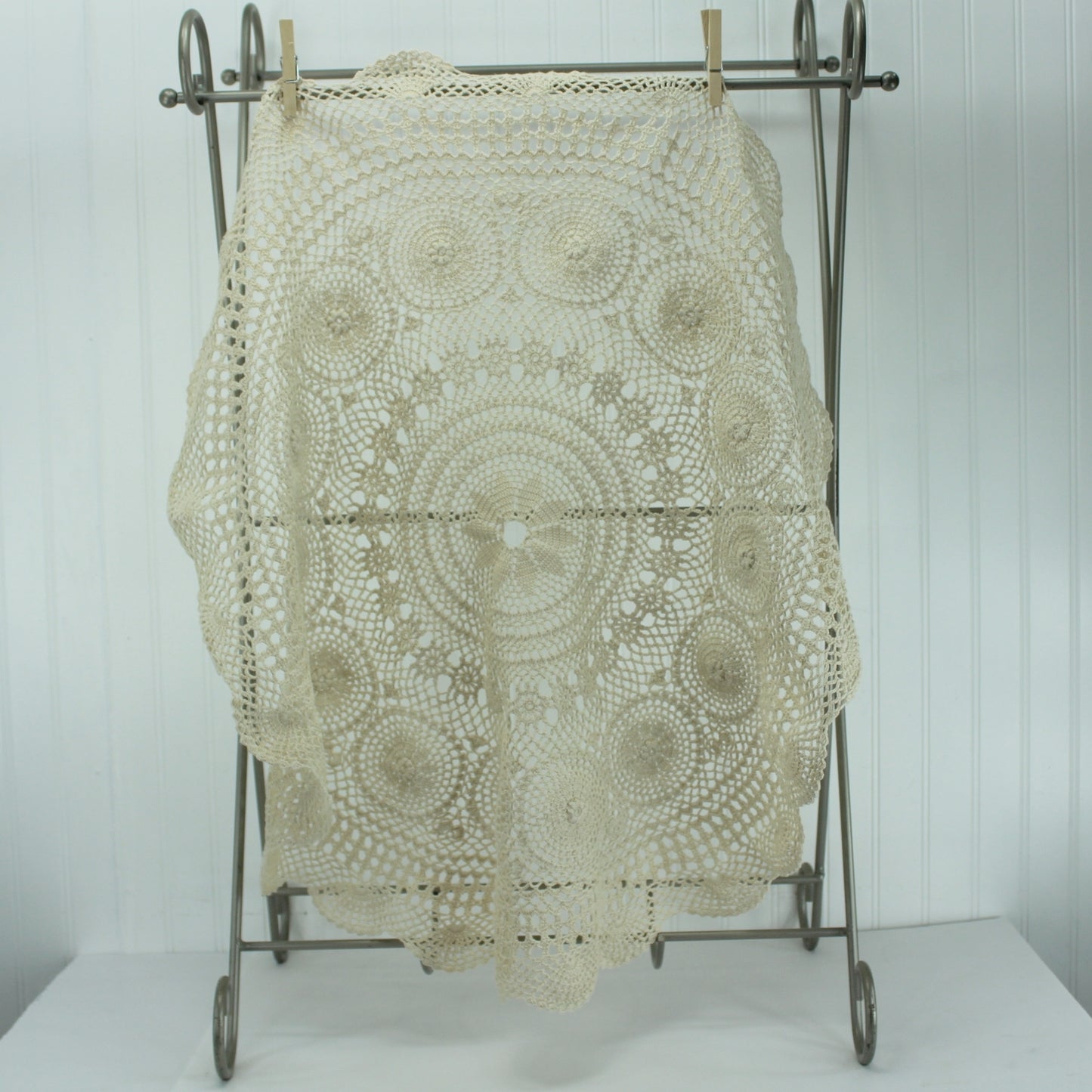 Round Crochet Doily Tablecloth Pale Ecru Heavy Cotton 32" Diameter substantial weight 