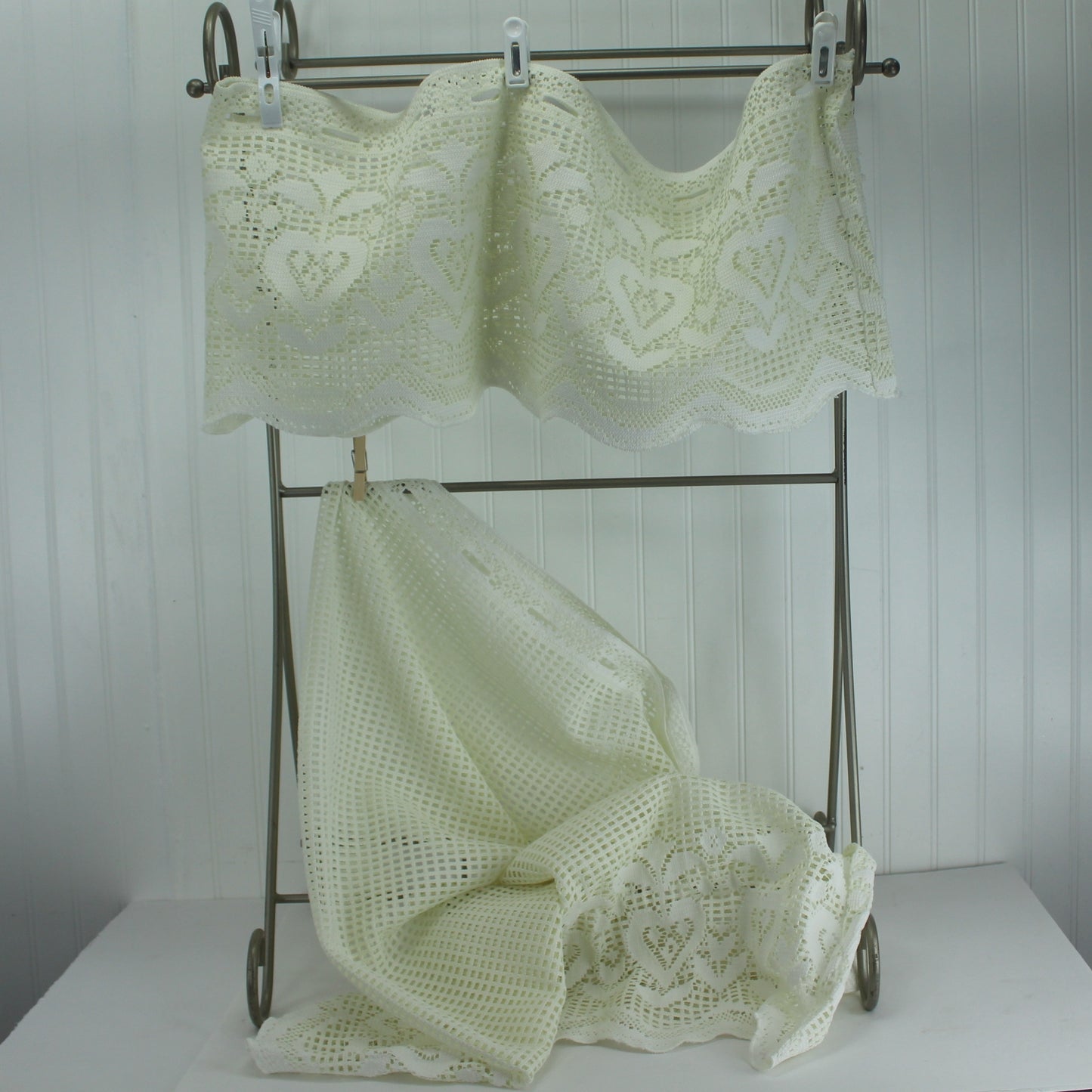 Ivory Window Curtain Valance & Panel Heavy Woven Lace Hearts Tulip Pattern excellent condition