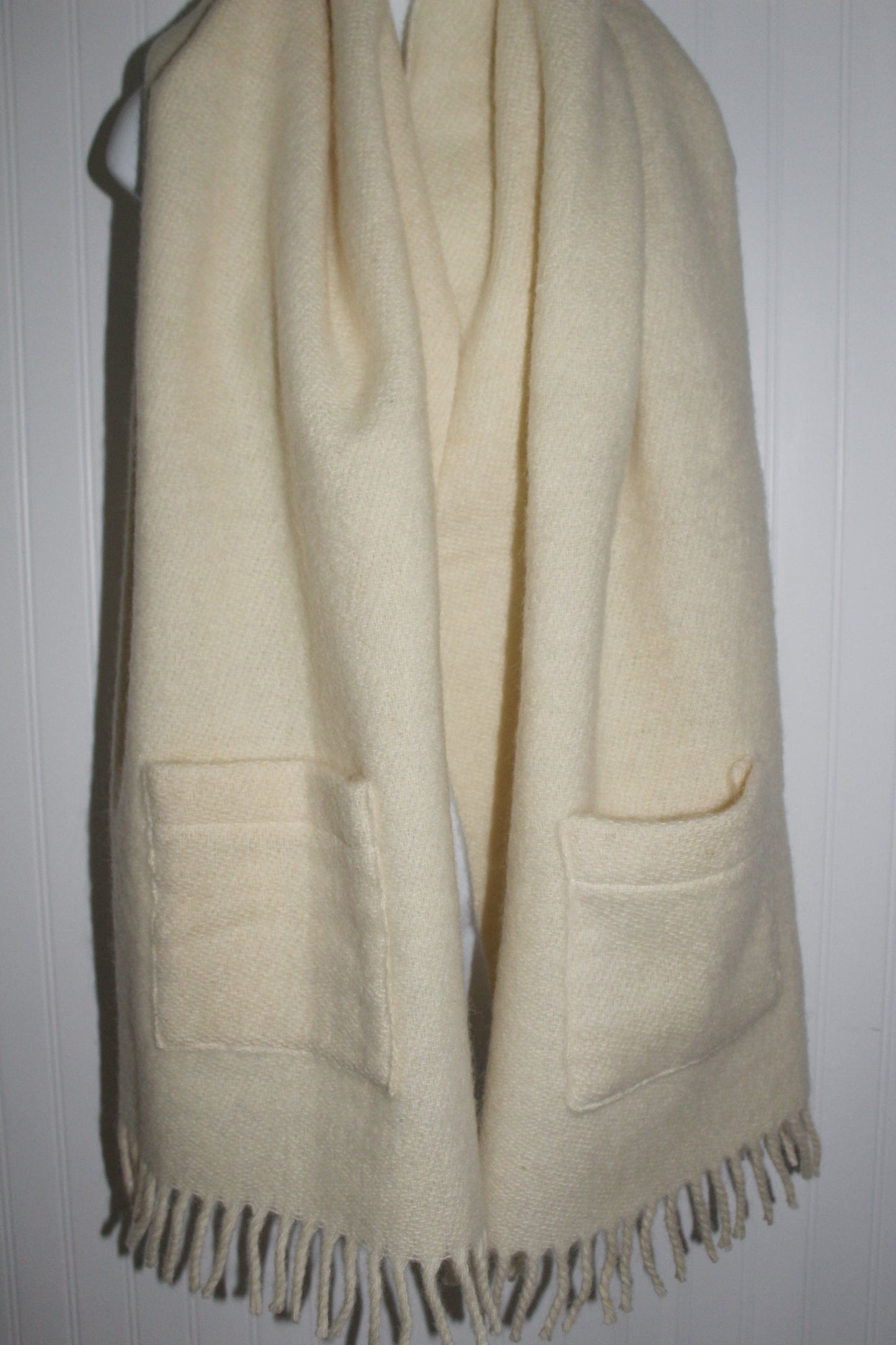 Sweden Shawl Scarf Pockets SVEN JOHANSSON Design Ivory Vintage Treasure soft