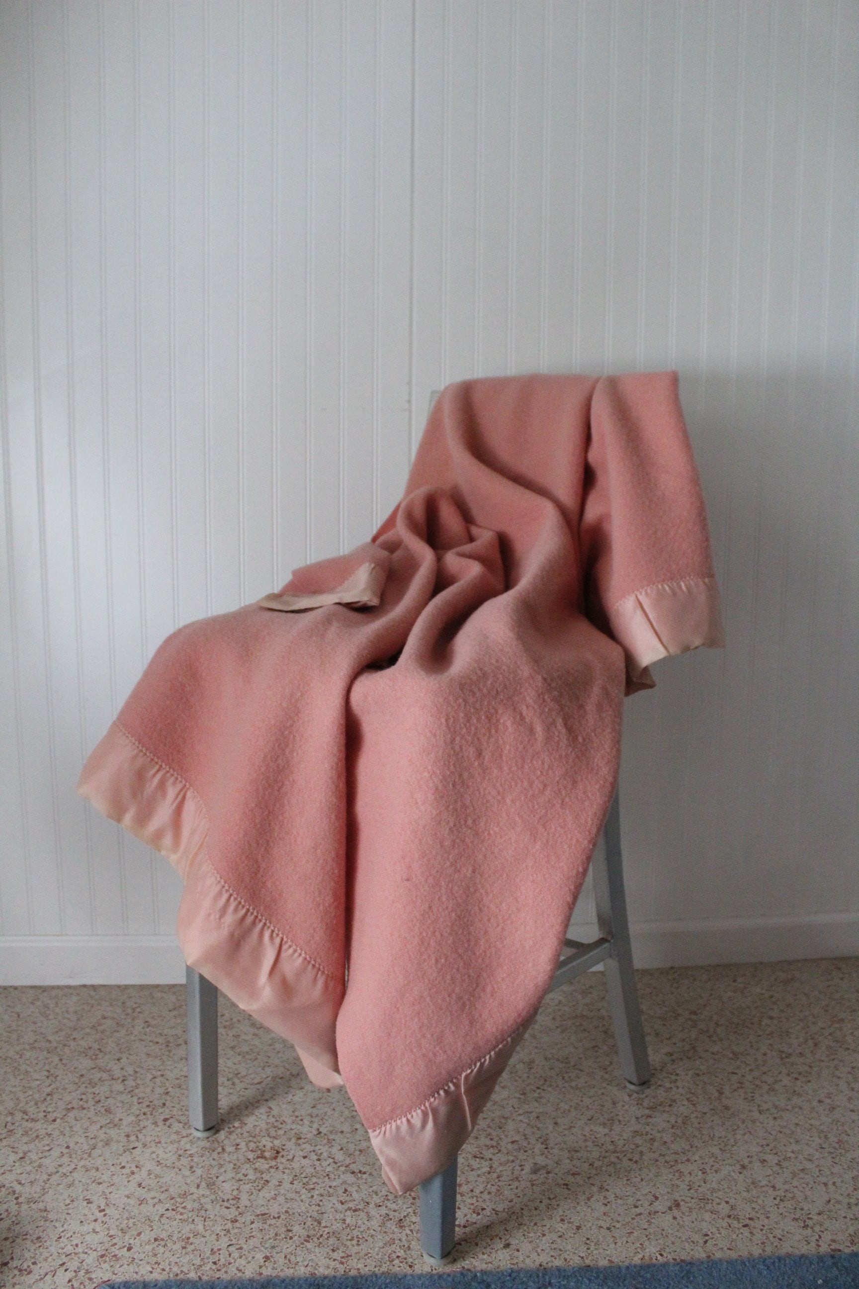 St Marys Ohio Wool Blanket Pink Pale Rose Vintage sustainable