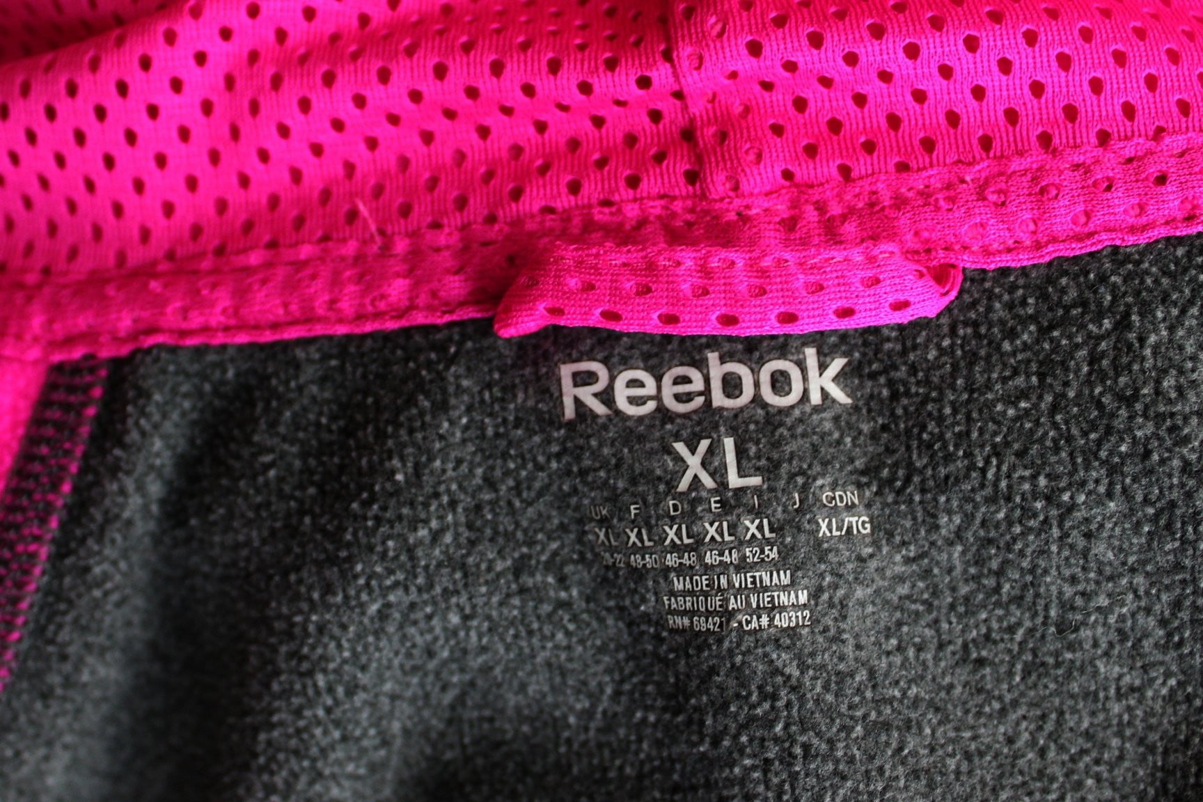 Reebok Activewear Womens Hoodie Jacket XL - Polyester Spandex Pink Grey better than buying new