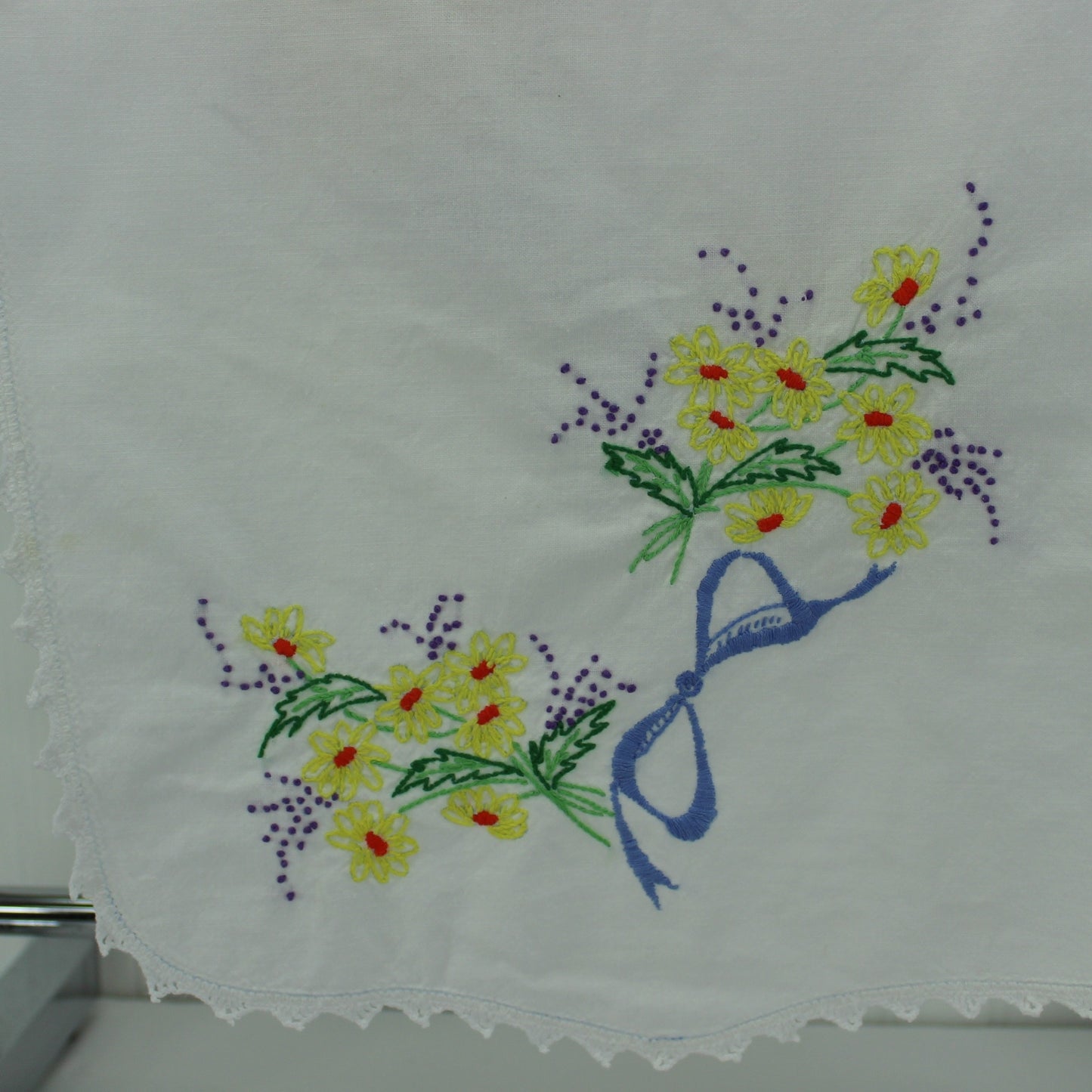  Linen Table Center Runner Embroidered Yellow Flower Sprays Blue Ribbon Lace