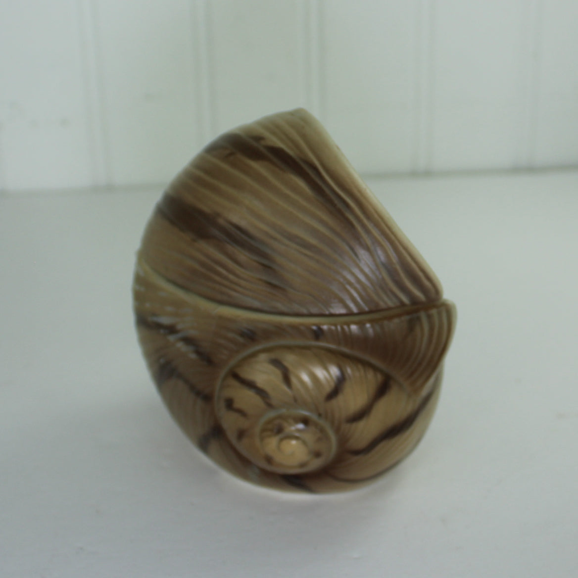 Unique Shell Shape Small Lidded Dish Otagiri 1982 Really Sweet Different call of the sea