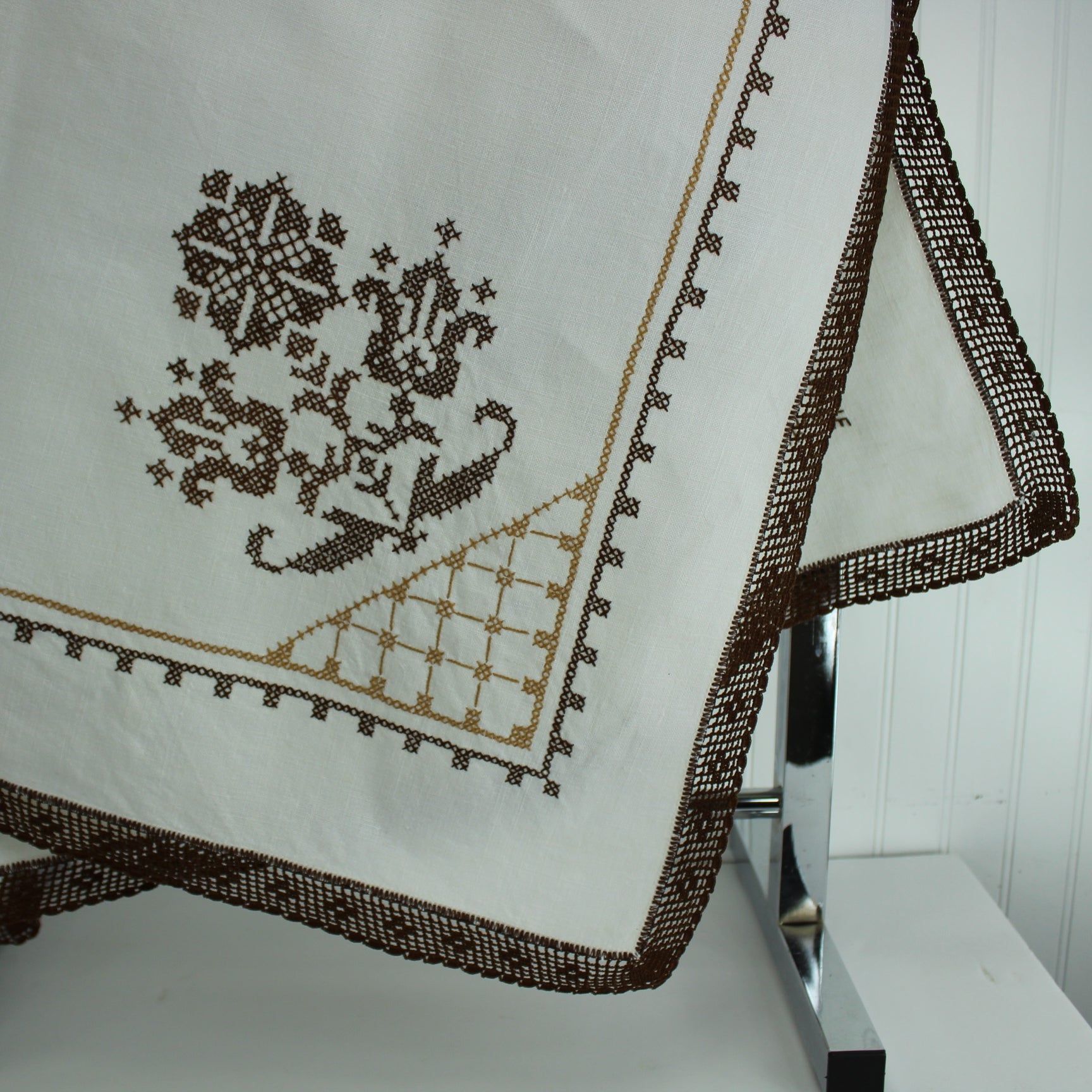 Brown Cross Stitch Embroidered Tablecloth Heavy White Linen Crochet Edges closeup of embroidery