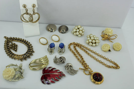 Vintage Designer Jewelry 12 Pieces LOT Signed Lisner Caviness XEJA Coro